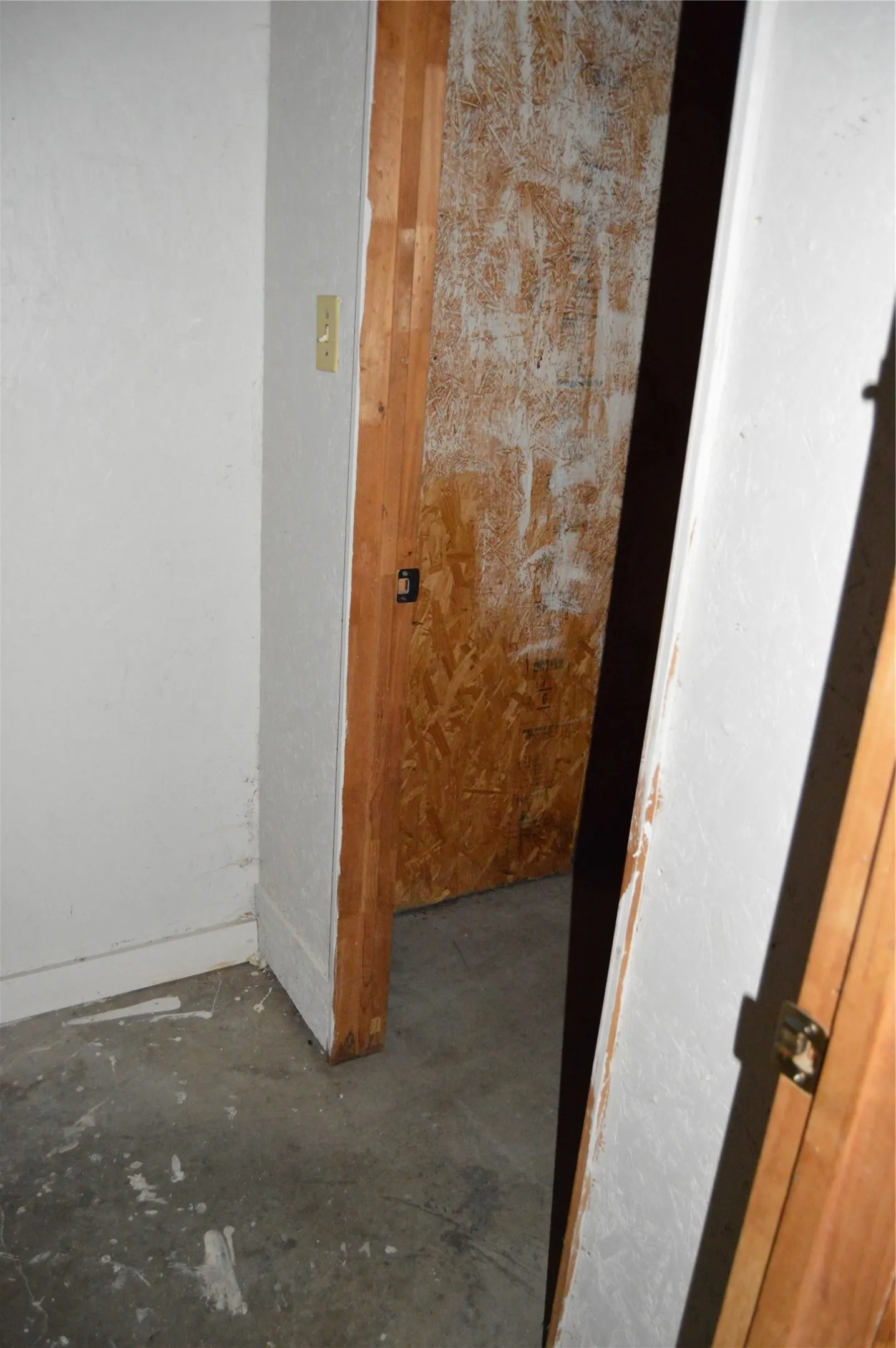 Business For Rent in Hunt County , 1969 Interstate Highway 30 W Ste D, Greenville, Texas 75402, 0, 0, Garage spaces, 0 Sqft, built in 1970, mls#21334770, Real Estate Agent in Greenville, Homes For Rent in Hunt county, Homes For Rent in Greenville, Realtor in Greenville Texas, Real Estate Brokerage Independent Realty Texas, Luminita Cordes Realtor