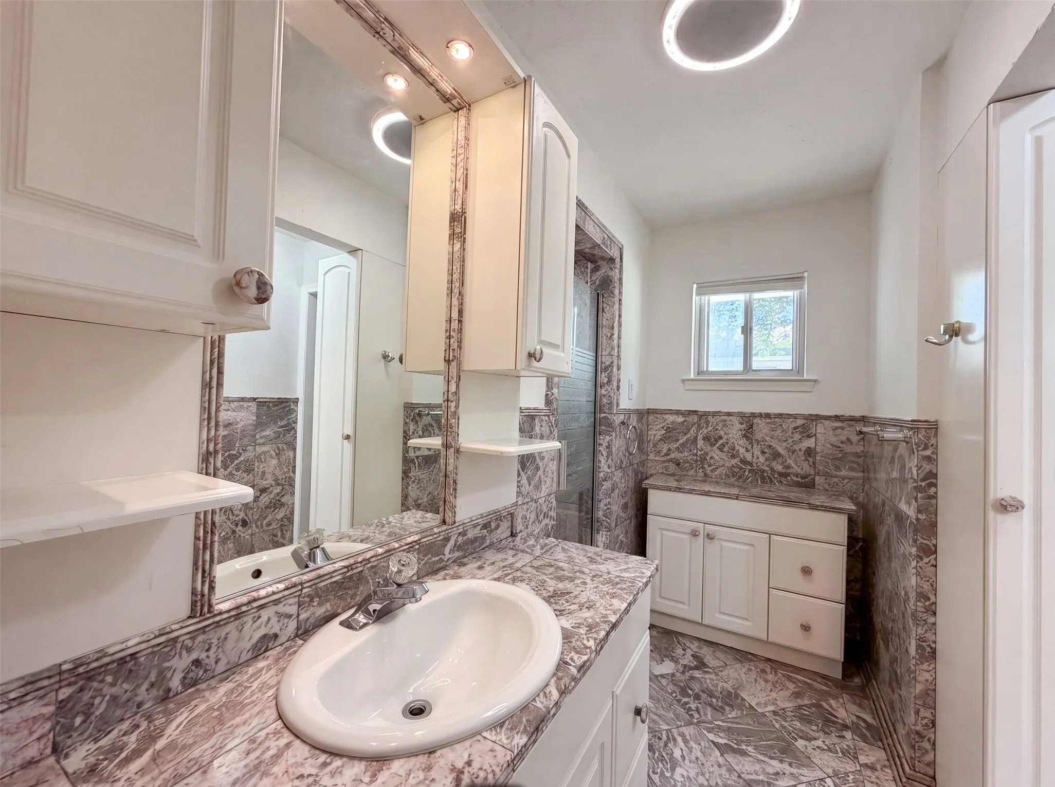 Single Family Residence For Sale in Dallas County , 725 Ridgecrest Drive, Irving, Texas 75060, 4 Bedroom, 3 Bathroom, 2 Garage spaces, 2,732 Sqft, built in 1959, mls#21334790, Real Estate Agent in Irving, Homes For Sale in Dallas county, Homes For Sale in Irving, Realtor in Irving Texas, Real Estate Brokerage Independent Realty Texas, Luminita Cordes Realtor