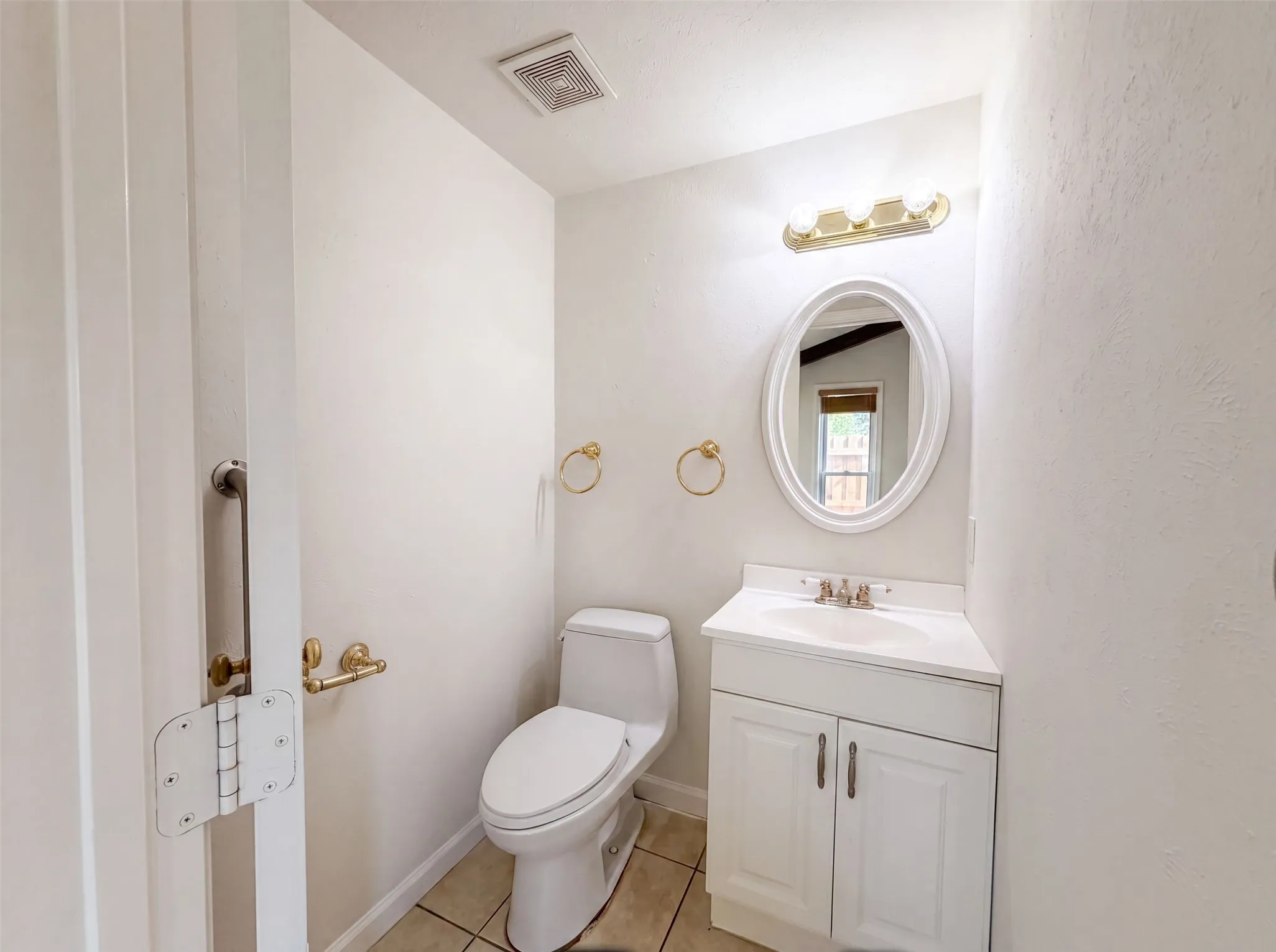 Single Family Residence For Sale in Dallas County , 725 Ridgecrest Drive, Irving, Texas 75060, 4 Bedroom, 3 Bathroom, 2 Garage spaces, 2,732 Sqft, built in 1959, mls#21334790, Real Estate Agent in Irving, Homes For Sale in Dallas county, Homes For Sale in Irving, Realtor in Irving Texas, Real Estate Brokerage Independent Realty Texas, Luminita Cordes Realtor