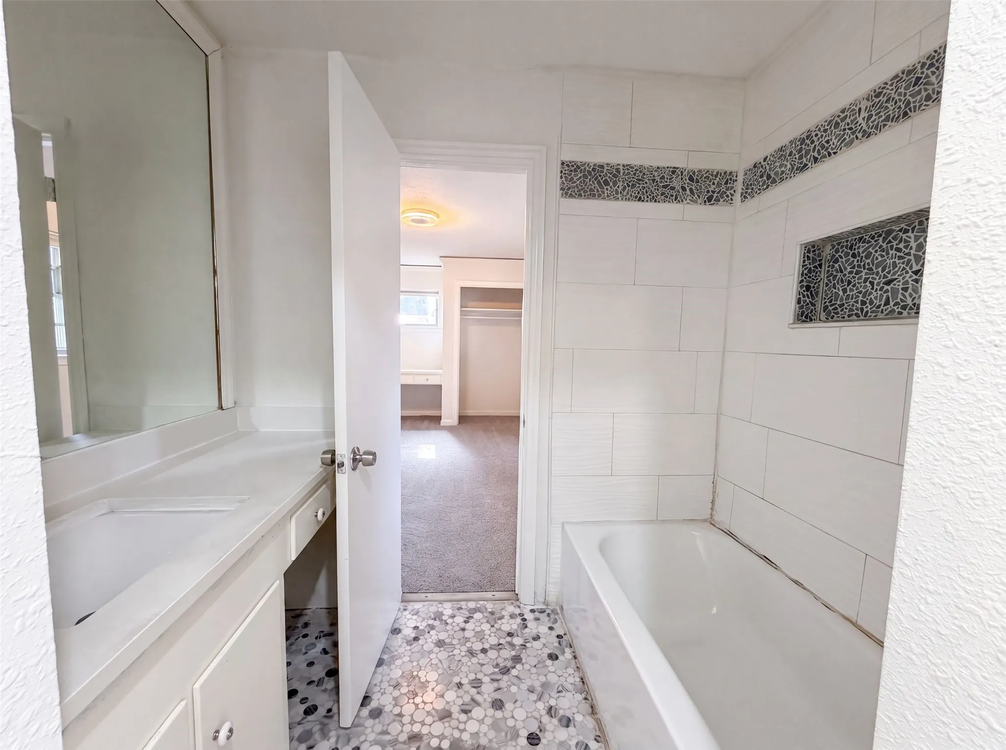 Single Family Residence For Sale in Dallas County , 725 Ridgecrest Drive, Irving, Texas 75060, 4 Bedroom, 3 Bathroom, 2 Garage spaces, 2,732 Sqft, built in 1959, mls#21334790, Real Estate Agent in Irving, Homes For Sale in Dallas county, Homes For Sale in Irving, Realtor in Irving Texas, Real Estate Brokerage Independent Realty Texas, Luminita Cordes Realtor