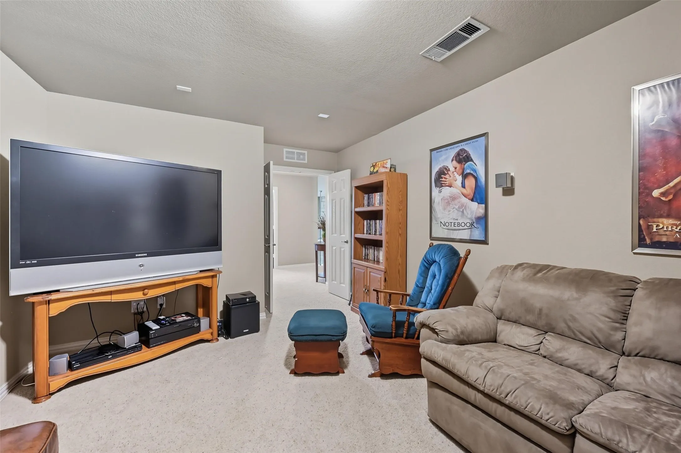 Single Family Residence For Sale in Tarrant County , 4501 Woodcrest Lane, Mansfield, Texas 76063, 4 Bedroom, 4 Bathroom, 2 Garage spaces, 3,623 Sqft, built in 2006, mls#21323303, Real Estate Agent in Mansfield, Homes For Sale in Tarrant county, Homes For Sale in Mansfield, Realtor in Mansfield Texas, Real Estate Brokerage Independent Realty Texas, Luminita Cordes Realtor