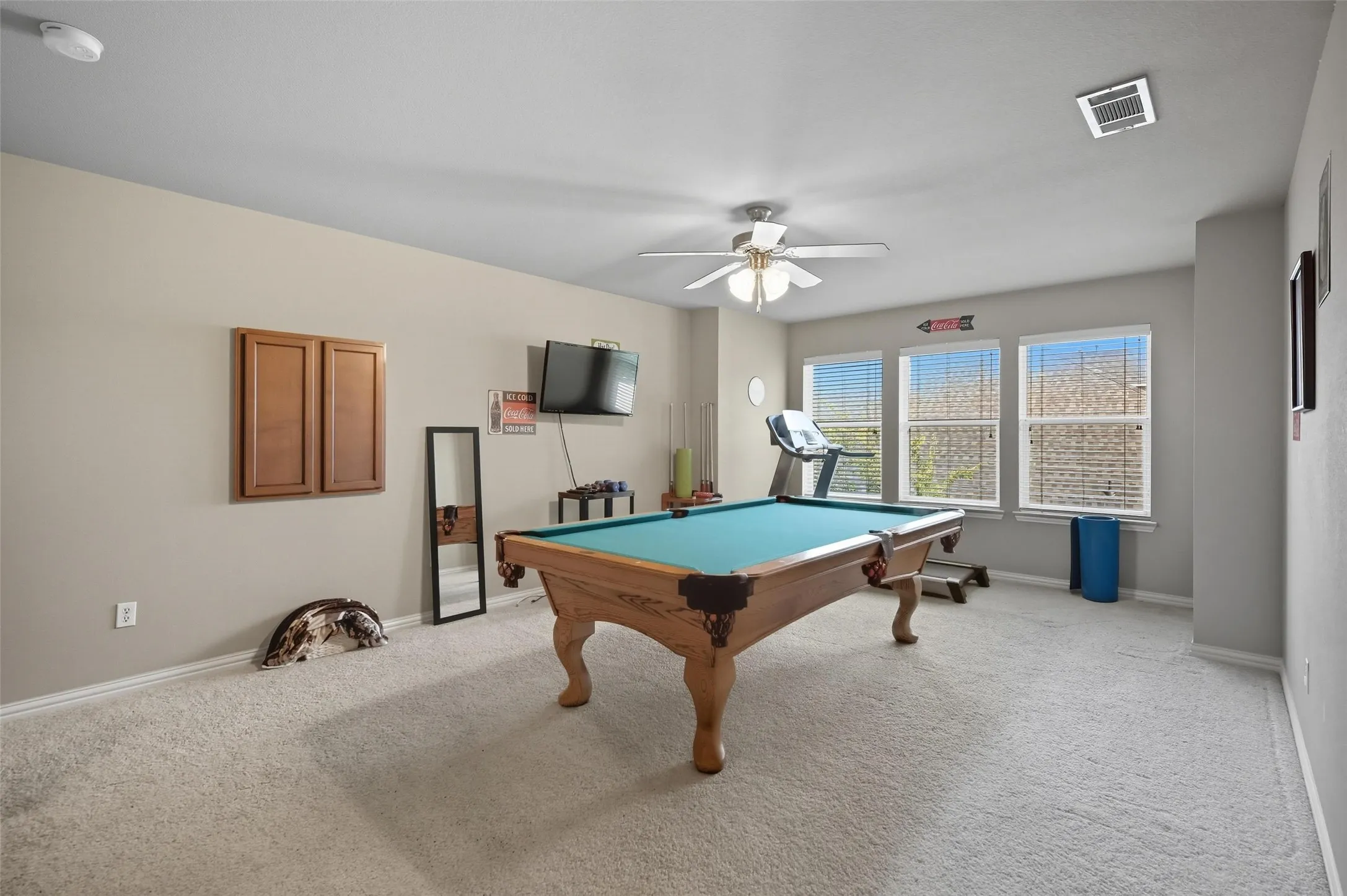 Single Family Residence For Sale in Tarrant County , 4501 Woodcrest Lane, Mansfield, Texas 76063, 4 Bedroom, 4 Bathroom, 2 Garage spaces, 3,623 Sqft, built in 2006, mls#21323303, Real Estate Agent in Mansfield, Homes For Sale in Tarrant county, Homes For Sale in Mansfield, Realtor in Mansfield Texas, Real Estate Brokerage Independent Realty Texas, Luminita Cordes Realtor
