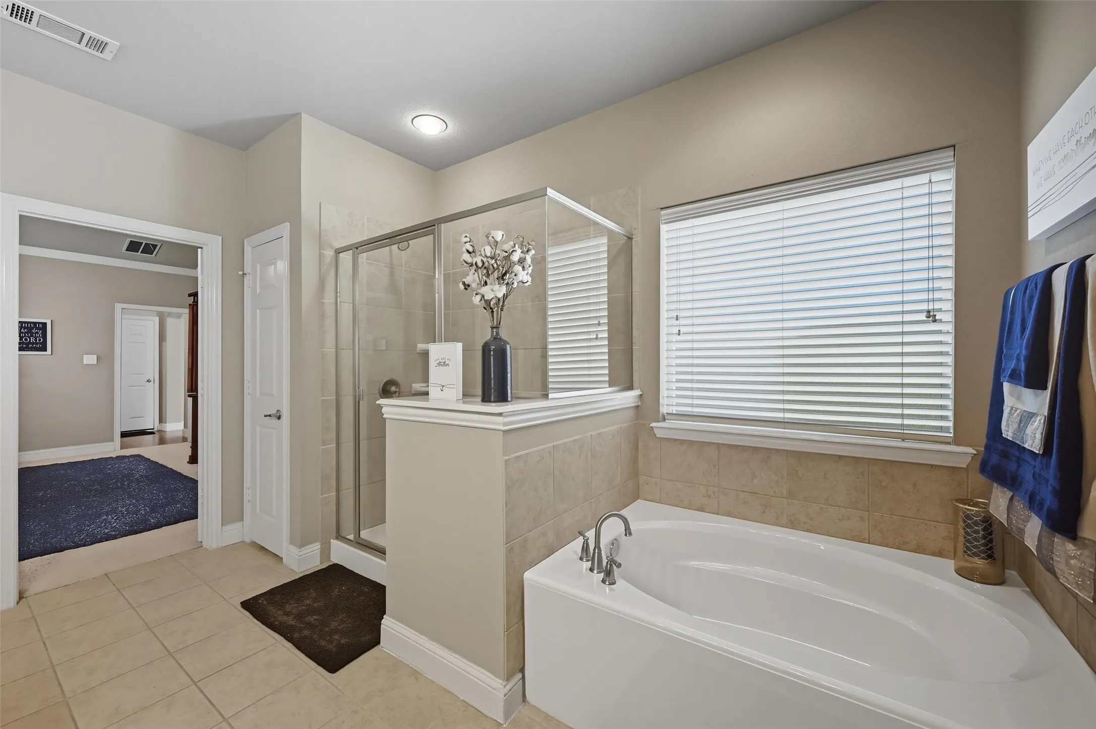 Single Family Residence For Sale in Tarrant County , 4501 Woodcrest Lane, Mansfield, Texas 76063, 4 Bedroom, 4 Bathroom, 2 Garage spaces, 3,623 Sqft, built in 2006, mls#21323303, Real Estate Agent in Mansfield, Homes For Sale in Tarrant county, Homes For Sale in Mansfield, Realtor in Mansfield Texas, Real Estate Brokerage Independent Realty Texas, Luminita Cordes Realtor