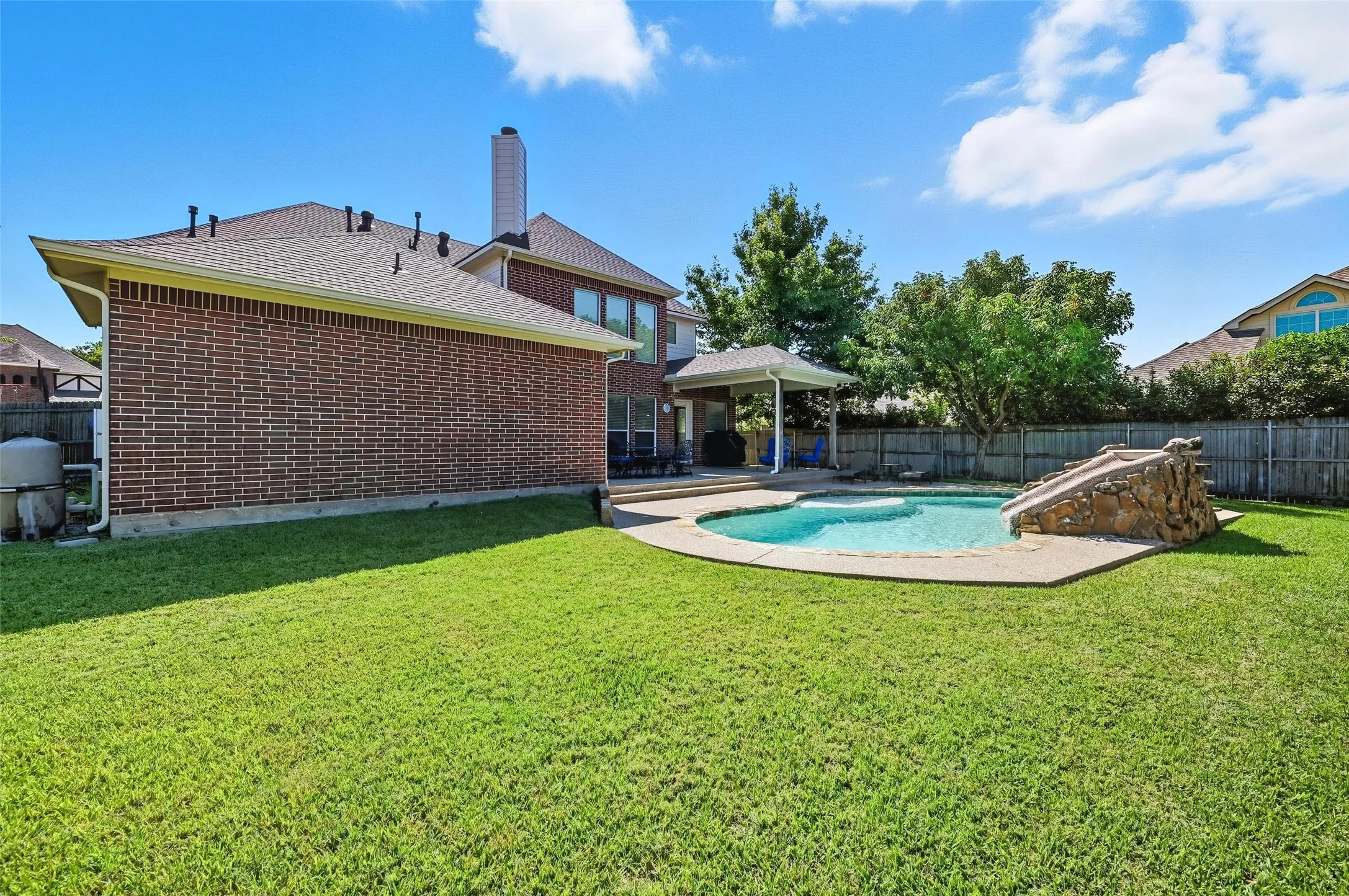 Single Family Residence For Sale in Tarrant County , 4501 Woodcrest Lane, Mansfield, Texas 76063, 4 Bedroom, 4 Bathroom, 2 Garage spaces, 3,623 Sqft, built in 2006, mls#21323303, Real Estate Agent in Mansfield, Homes For Sale in Tarrant county, Homes For Sale in Mansfield, Realtor in Mansfield Texas, Real Estate Brokerage Independent Realty Texas, Luminita Cordes Realtor