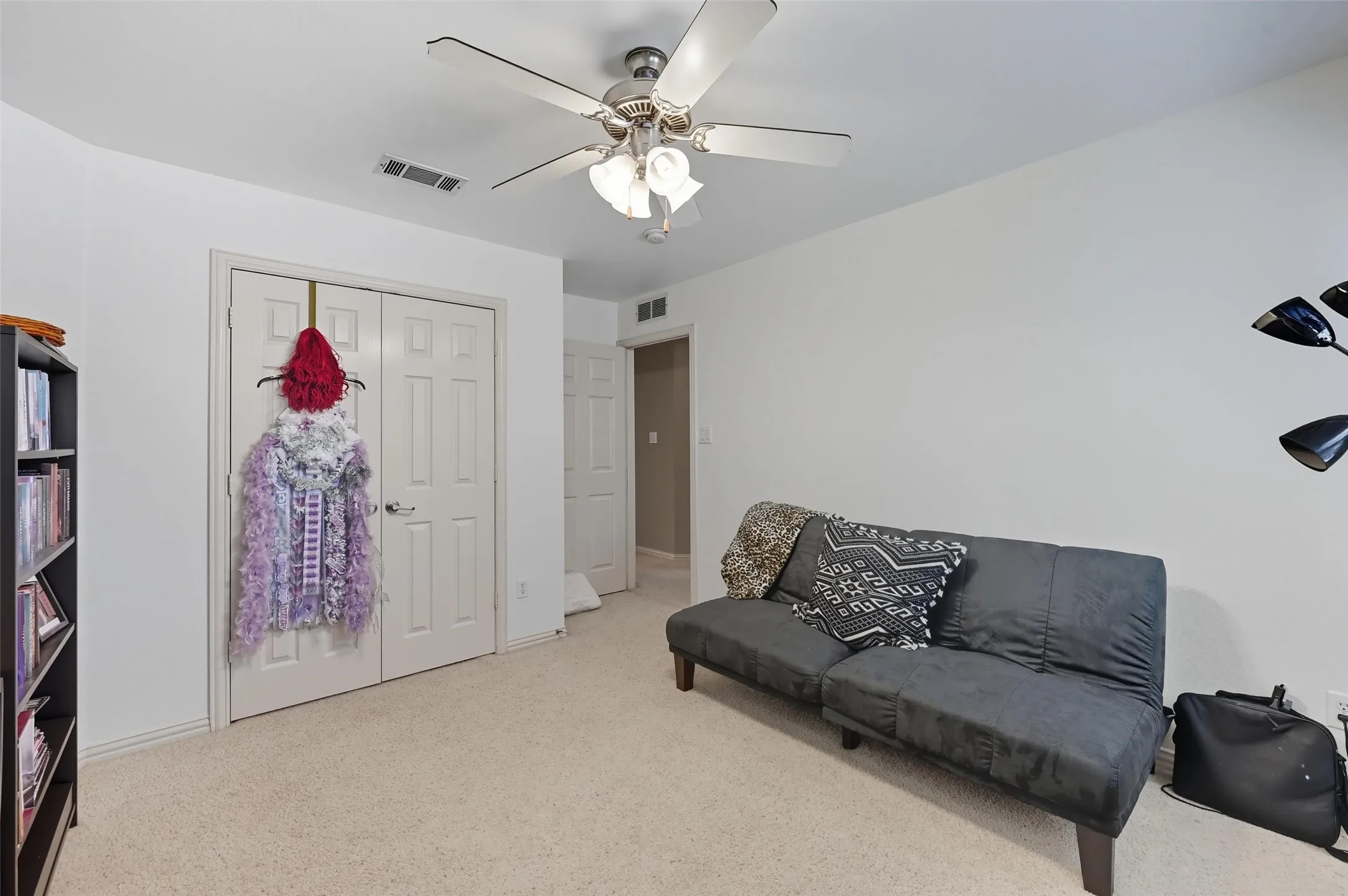 Single Family Residence For Sale in Tarrant County , 4501 Woodcrest Lane, Mansfield, Texas 76063, 4 Bedroom, 4 Bathroom, 2 Garage spaces, 3,623 Sqft, built in 2006, mls#21323303, Real Estate Agent in Mansfield, Homes For Sale in Tarrant county, Homes For Sale in Mansfield, Realtor in Mansfield Texas, Real Estate Brokerage Independent Realty Texas, Luminita Cordes Realtor