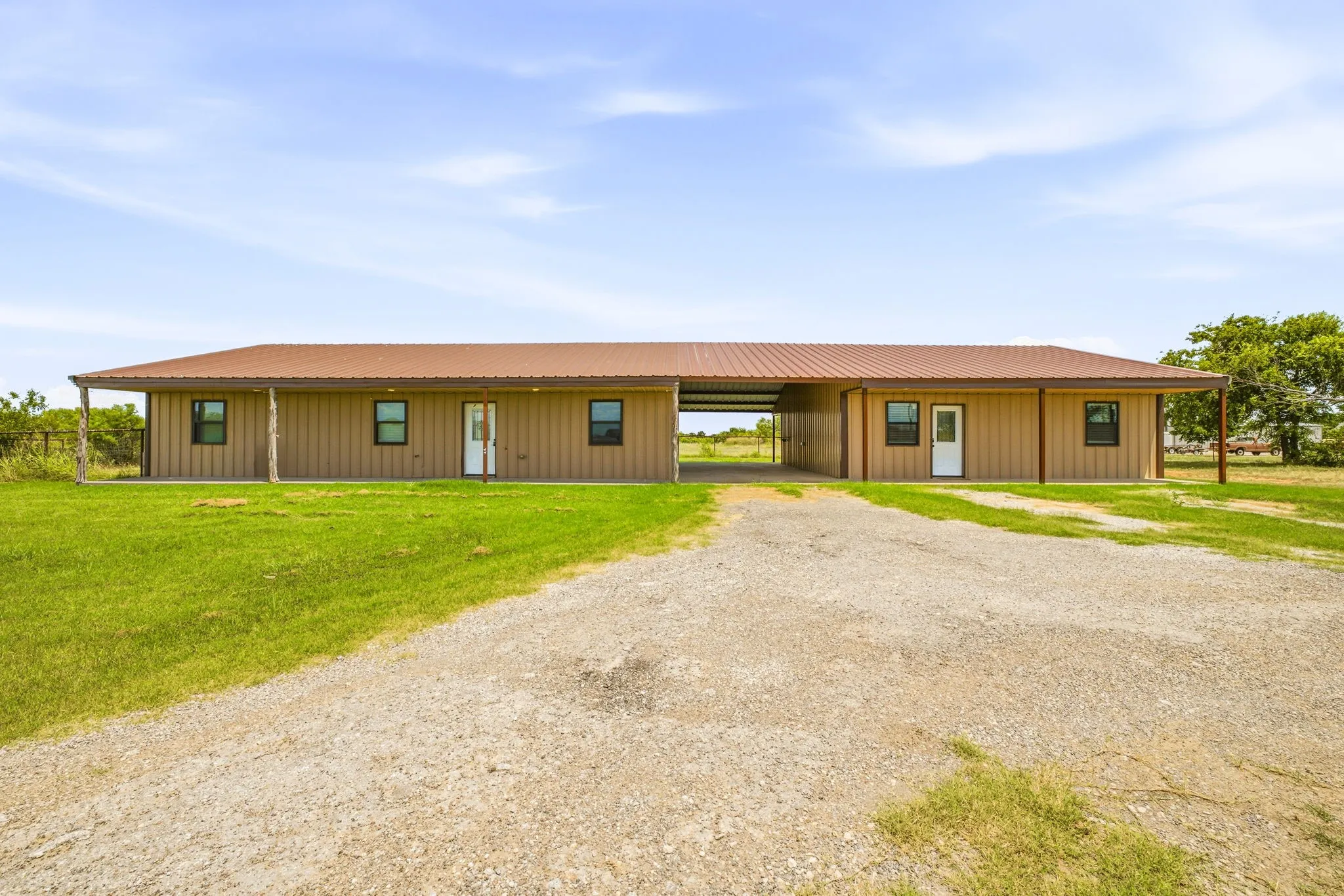 Single Family Residence For Sale in Jack County , 341 Wesley Chapel Road, Jacksboro, Texas 76458, 3 Bedroom, 2 Bathroom, Garage spaces, 1,500 Sqft, built in 2017, mls#21333906, Real Estate Agent in Jacksboro, Homes For Sale in Jack county, Homes For Sale in Jacksboro, Realtor in Jacksboro Texas, Real Estate Brokerage Independent Realty Texas, Luminita Cordes Realtor
