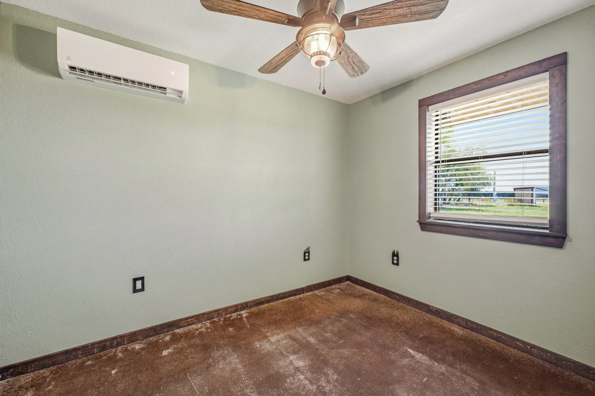 Single Family Residence For Sale in Jack County , 341 Wesley Chapel Road, Jacksboro, Texas 76458, 3 Bedroom, 2 Bathroom, Garage spaces, 1,500 Sqft, built in 2017, mls#21333906, Real Estate Agent in Jacksboro, Homes For Sale in Jack county, Homes For Sale in Jacksboro, Realtor in Jacksboro Texas, Real Estate Brokerage Independent Realty Texas, Luminita Cordes Realtor