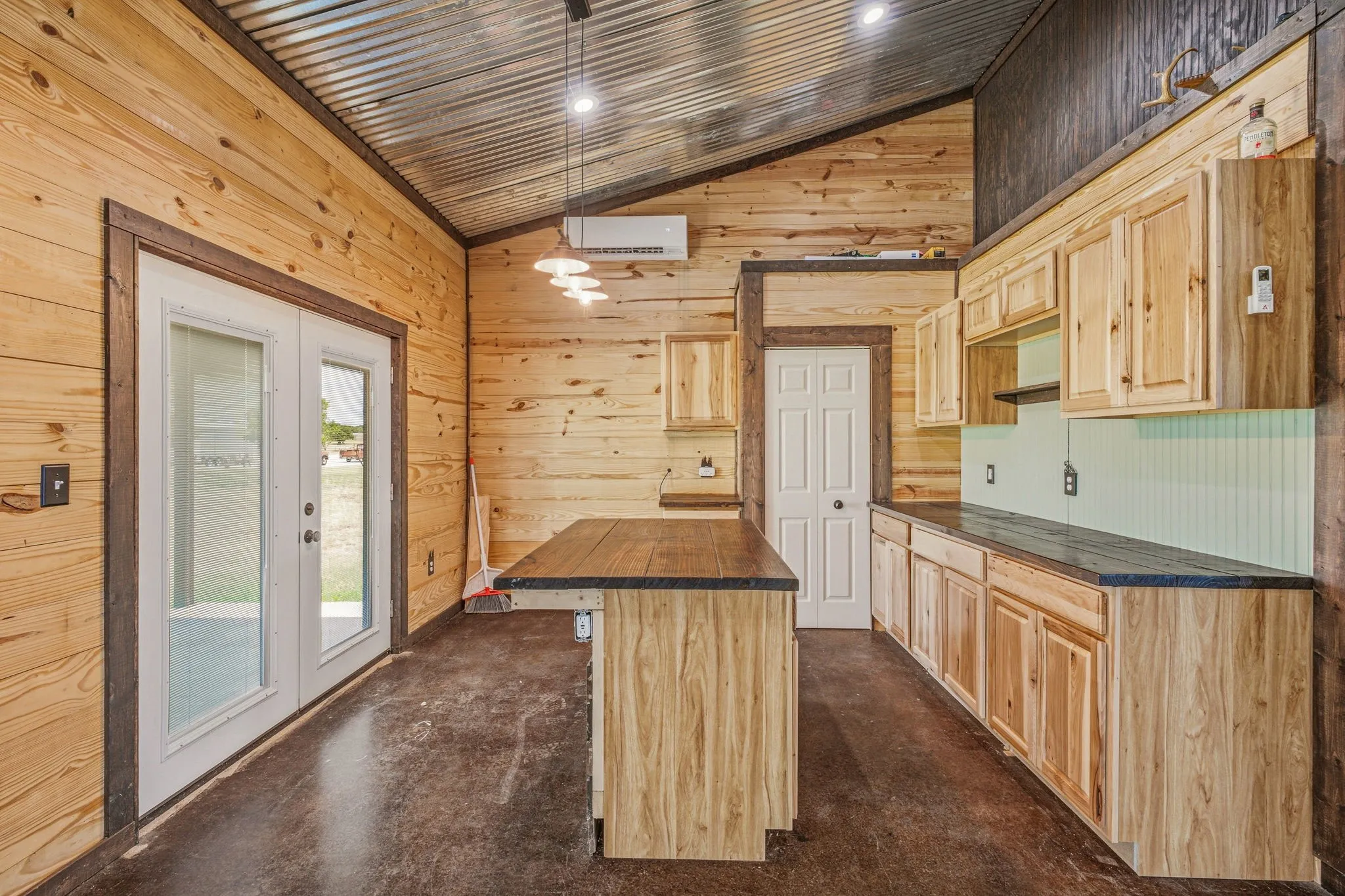 Single Family Residence For Sale in Jack County , 341 Wesley Chapel Road, Jacksboro, Texas 76458, 3 Bedroom, 2 Bathroom, Garage spaces, 1,500 Sqft, built in 2017, mls#21333906, Real Estate Agent in Jacksboro, Homes For Sale in Jack county, Homes For Sale in Jacksboro, Realtor in Jacksboro Texas, Real Estate Brokerage Independent Realty Texas, Luminita Cordes Realtor