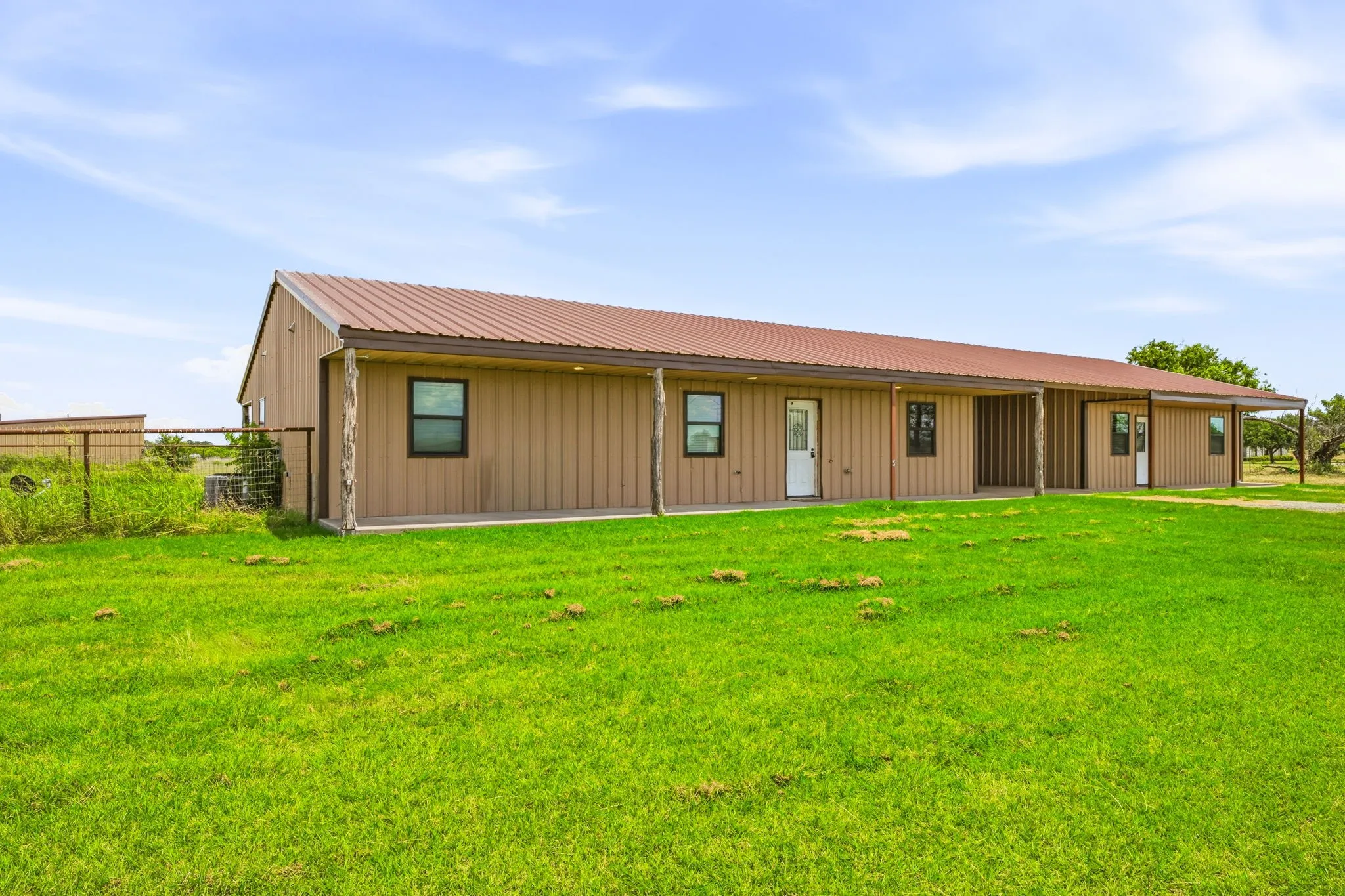 Single Family Residence For Sale in Jack County , 341 Wesley Chapel Road, Jacksboro, Texas 76458, 3 Bedroom, 2 Bathroom, Garage spaces, 1,500 Sqft, built in 2017, mls#21333906, Real Estate Agent in Jacksboro, Homes For Sale in Jack county, Homes For Sale in Jacksboro, Realtor in Jacksboro Texas, Real Estate Brokerage Independent Realty Texas, Luminita Cordes Realtor