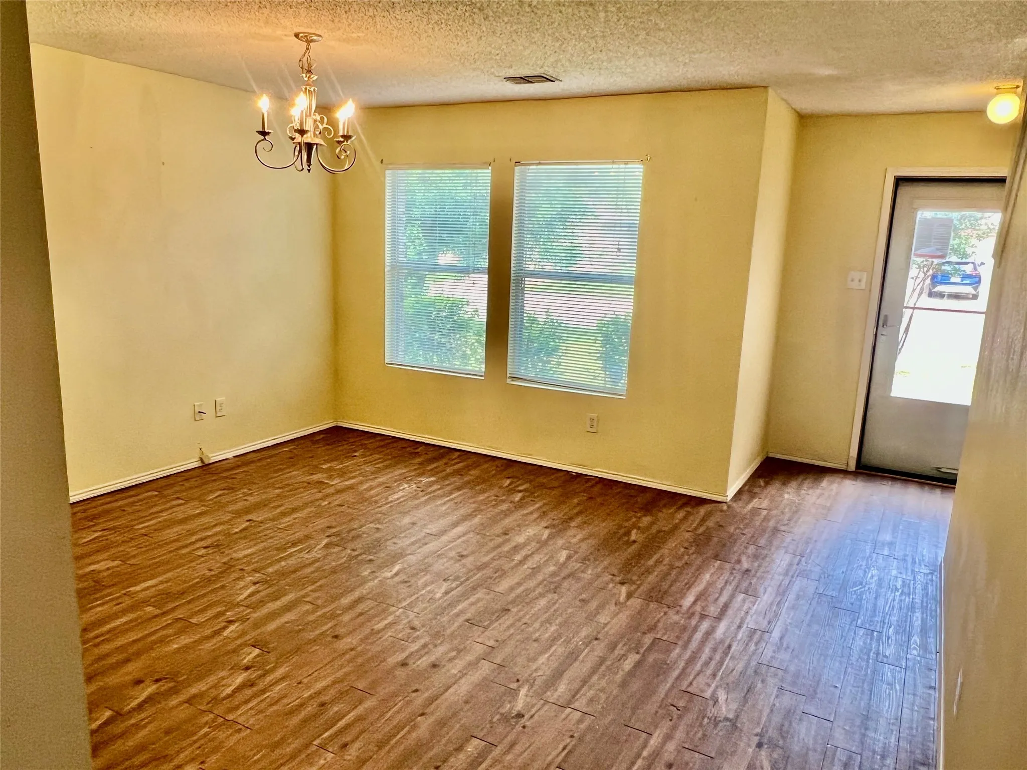 Single Family Residence For Sale in Denton County , 2040 Shawnee Trail, Fort Worth, Texas 76247, 4 Bedroom, 3 Bathroom, 2 Garage spaces, 2,609 Sqft, built in 2003, Price $239,000, mls#21334465, Real Estate Agent in Fort Worth, Homes For Sale in Denton county, Homes For Sale in Fort Worth, Realtor in Fort Worth Texas, Real Estate Brokerage Independent Realty Texas, Luminita Cordes Realtor