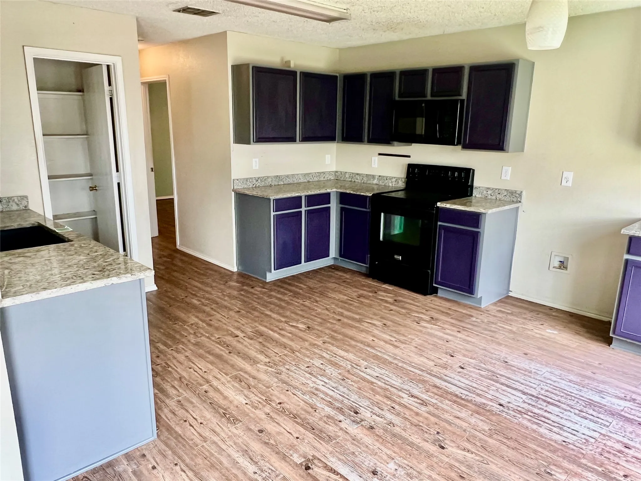 Single Family Residence For Sale in Denton County , 2040 Shawnee Trail, Fort Worth, Texas 76247, 4 Bedroom, 3 Bathroom, 2 Garage spaces, 2,609 Sqft, built in 2003, Price $239,000, mls#21334465, Real Estate Agent in Fort Worth, Homes For Sale in Denton county, Homes For Sale in Fort Worth, Realtor in Fort Worth Texas, Real Estate Brokerage Independent Realty Texas, Luminita Cordes Realtor