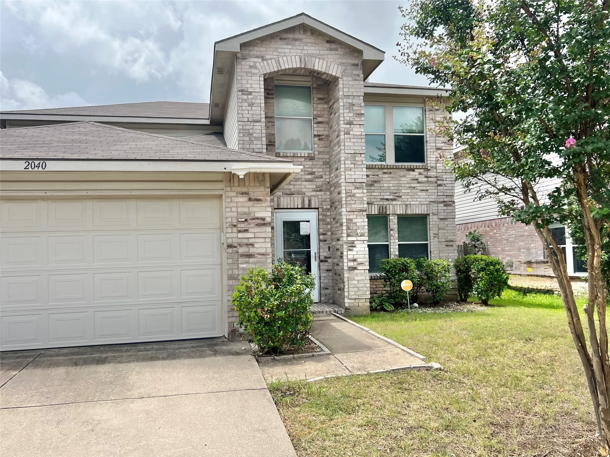 Single Family Residence For Sale in Denton County , 2040 Shawnee Trail, Fort Worth, Texas 76247, 4 Bedroom, 3 Bathroom, 2 Garage spaces, 2,609 Sqft, built in 2003, Price $239,000, mls#21334465, Real Estate Agent in Fort Worth, Homes For Sale in Denton county, Homes For Sale in Fort Worth, Realtor in Fort Worth Texas, Real Estate Brokerage Independent Realty Texas, Luminita Cordes Realtor