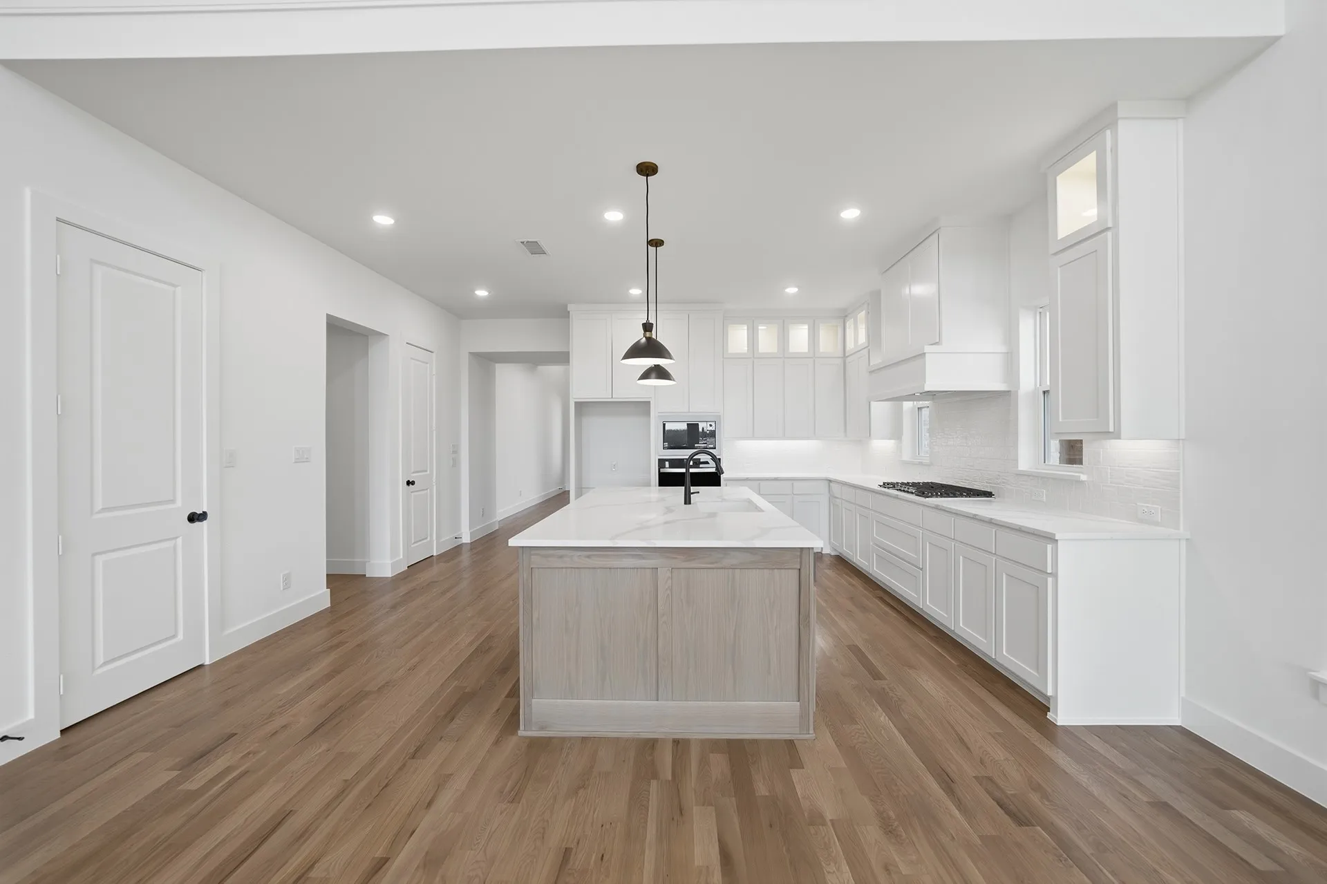 Single Family Residence For Sale in Collin County , 6808 Tadpole Trail, Mc Kinney, Texas 75071, 4 Bedroom, 4 Bathroom, 2 Garage spaces, 3,682 Sqft, built in 2026, mls#21334799, Real Estate Agent in Mc Kinney, Homes For Sale in Collin county, Homes For Sale in Mc Kinney, Realtor in Mc Kinney Texas, Real Estate Brokerage Independent Realty Texas, Luminita Cordes Realtor