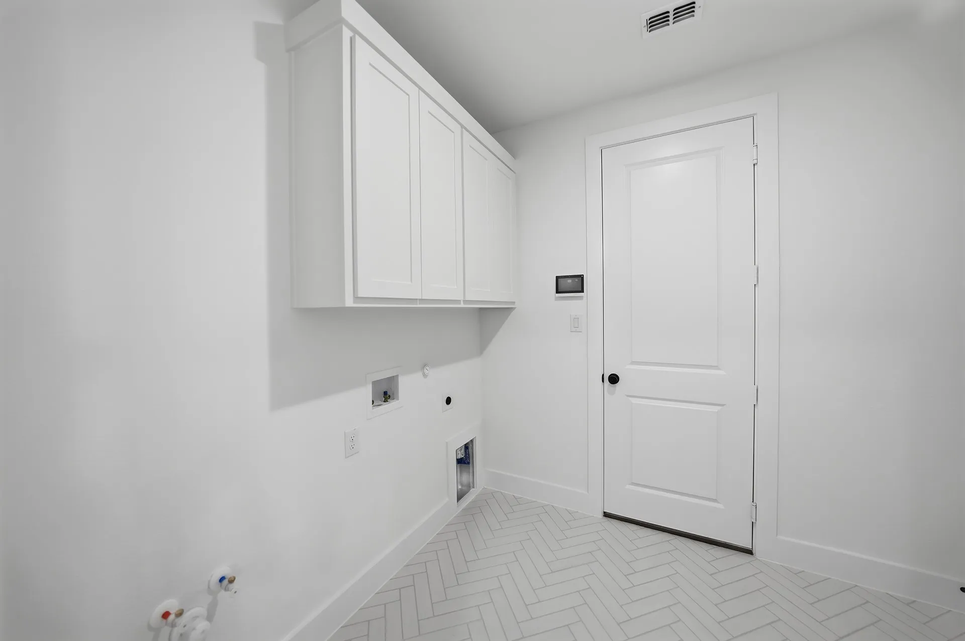 Single Family Residence For Sale in Collin County , 6808 Tadpole Trail, Mc Kinney, Texas 75071, 4 Bedroom, 4 Bathroom, 2 Garage spaces, 3,682 Sqft, built in 2026, mls#21334799, Real Estate Agent in Mc Kinney, Homes For Sale in Collin county, Homes For Sale in Mc Kinney, Realtor in Mc Kinney Texas, Real Estate Brokerage Independent Realty Texas, Luminita Cordes Realtor