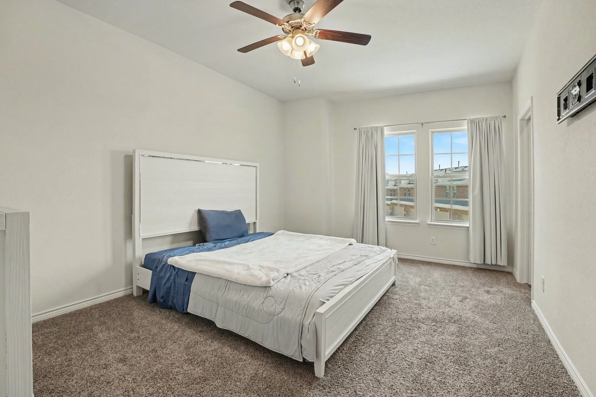 Townhouse For Sale in Dallas County , 2217 Steer Creek Place, Mesquite, Texas 75149, 3 Bedroom, 3 Bathroom, 2 Garage spaces, 1,711 Sqft, built in 2021, Price $295,300, mls#21327844, Real Estate Agent in Mesquite, Homes For Sale in Dallas county, Homes For Sale in Mesquite, Realtor in Mesquite Texas, Real Estate Brokerage Independent Realty Texas, Luminita Cordes Realtor