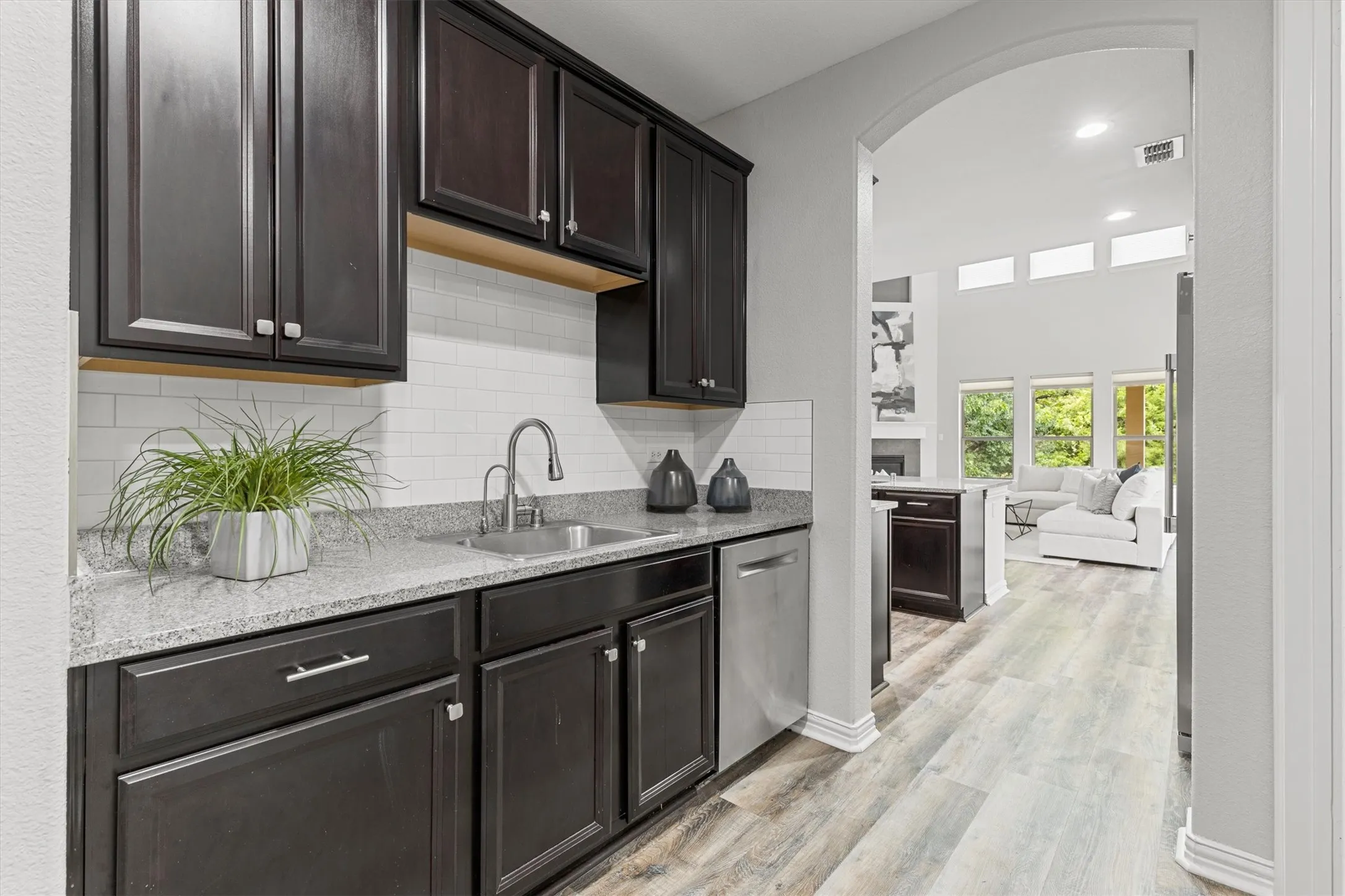 Single Family Residence For Sale in Collin County , 601 Boyd Creek Road, Mc Kinney, Texas 75071, 6 Bedroom, 4 Bathroom, 3 Garage spaces, 4,945 Sqft, built in 2013, mls#21332479, Real Estate Agent in Mc Kinney, Homes For Sale in Collin county, Homes For Sale in Mc Kinney, Realtor in Mc Kinney Texas, Real Estate Brokerage Independent Realty Texas, Luminita Cordes Realtor