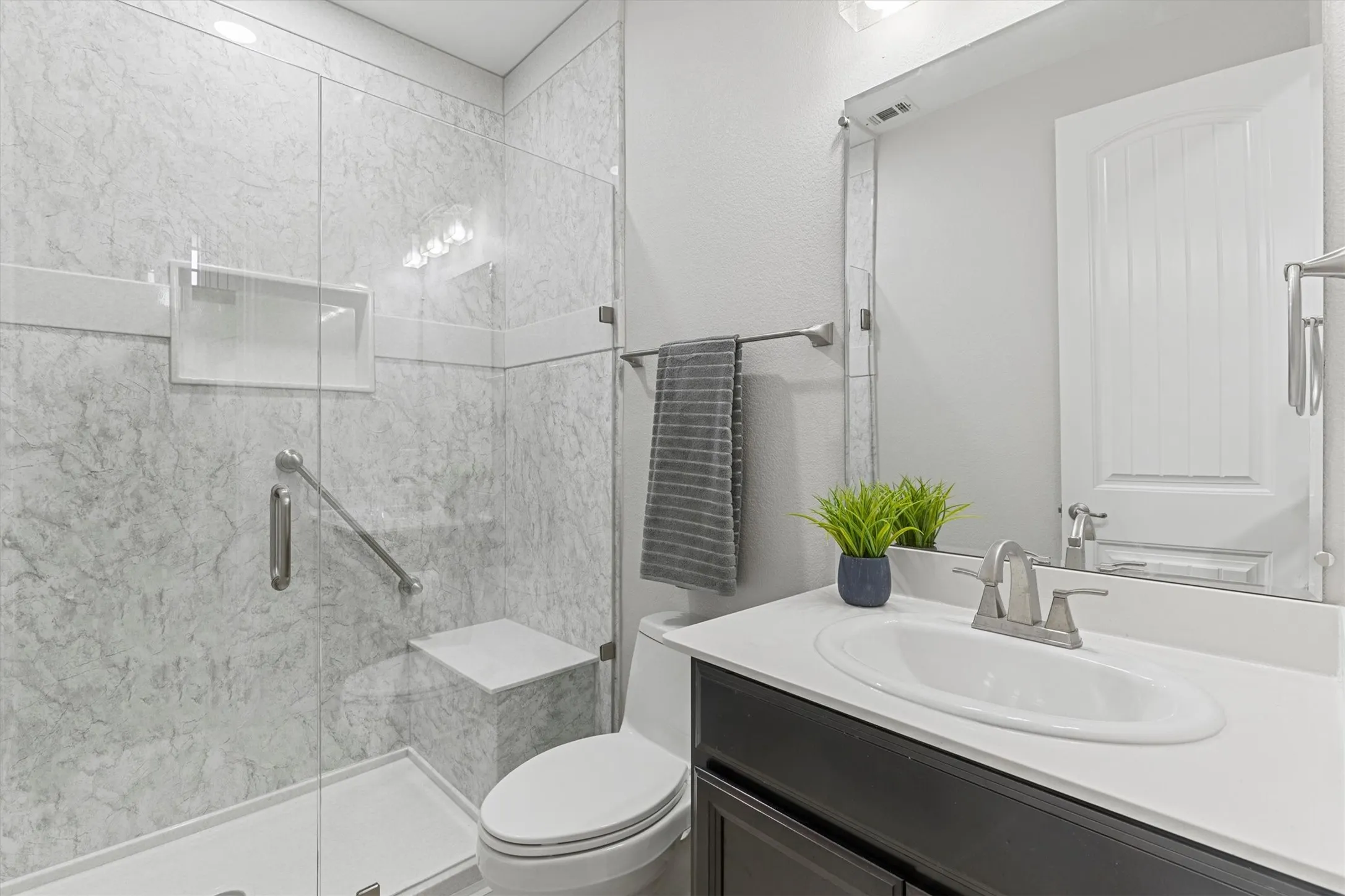 Single Family Residence For Sale in Collin County , 601 Boyd Creek Road, Mc Kinney, Texas 75071, 6 Bedroom, 4 Bathroom, 3 Garage spaces, 4,945 Sqft, built in 2013, mls#21332479, Real Estate Agent in Mc Kinney, Homes For Sale in Collin county, Homes For Sale in Mc Kinney, Realtor in Mc Kinney Texas, Real Estate Brokerage Independent Realty Texas, Luminita Cordes Realtor
