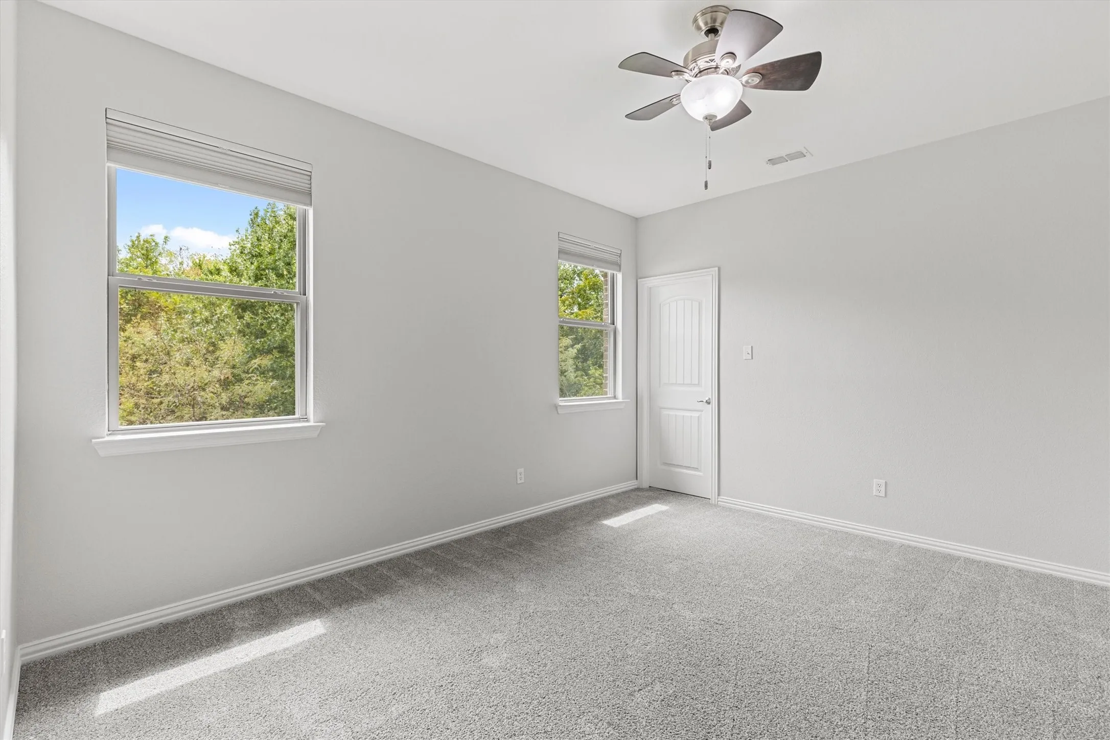 Single Family Residence For Sale in Collin County , 601 Boyd Creek Road, Mc Kinney, Texas 75071, 6 Bedroom, 4 Bathroom, 3 Garage spaces, 4,945 Sqft, built in 2013, mls#21332479, Real Estate Agent in Mc Kinney, Homes For Sale in Collin county, Homes For Sale in Mc Kinney, Realtor in Mc Kinney Texas, Real Estate Brokerage Independent Realty Texas, Luminita Cordes Realtor