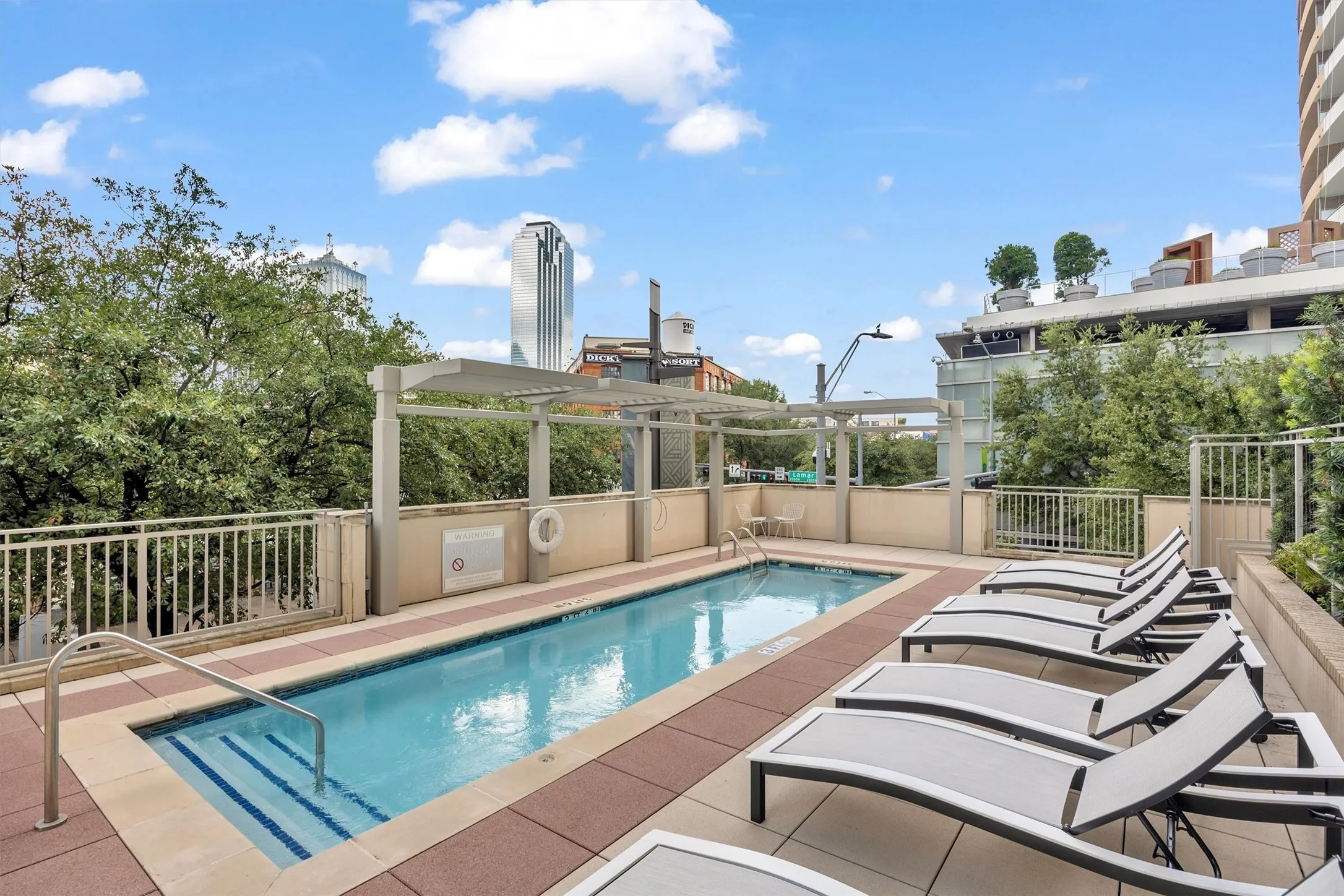 Condominium For Sale in Dallas County , 2323 N Houston Street 202, Dallas, Texas 75219, 2 Bedroom, 2 Bathroom, 3 Garage spaces, 1,784 Sqft, built in 2005, mls#21334817, Real Estate Agent in Dallas, Homes For Sale in Dallas county, Homes For Sale in Dallas, Realtor in Dallas Texas, Real Estate Brokerage Independent Realty Texas, Luminita Cordes Realtor