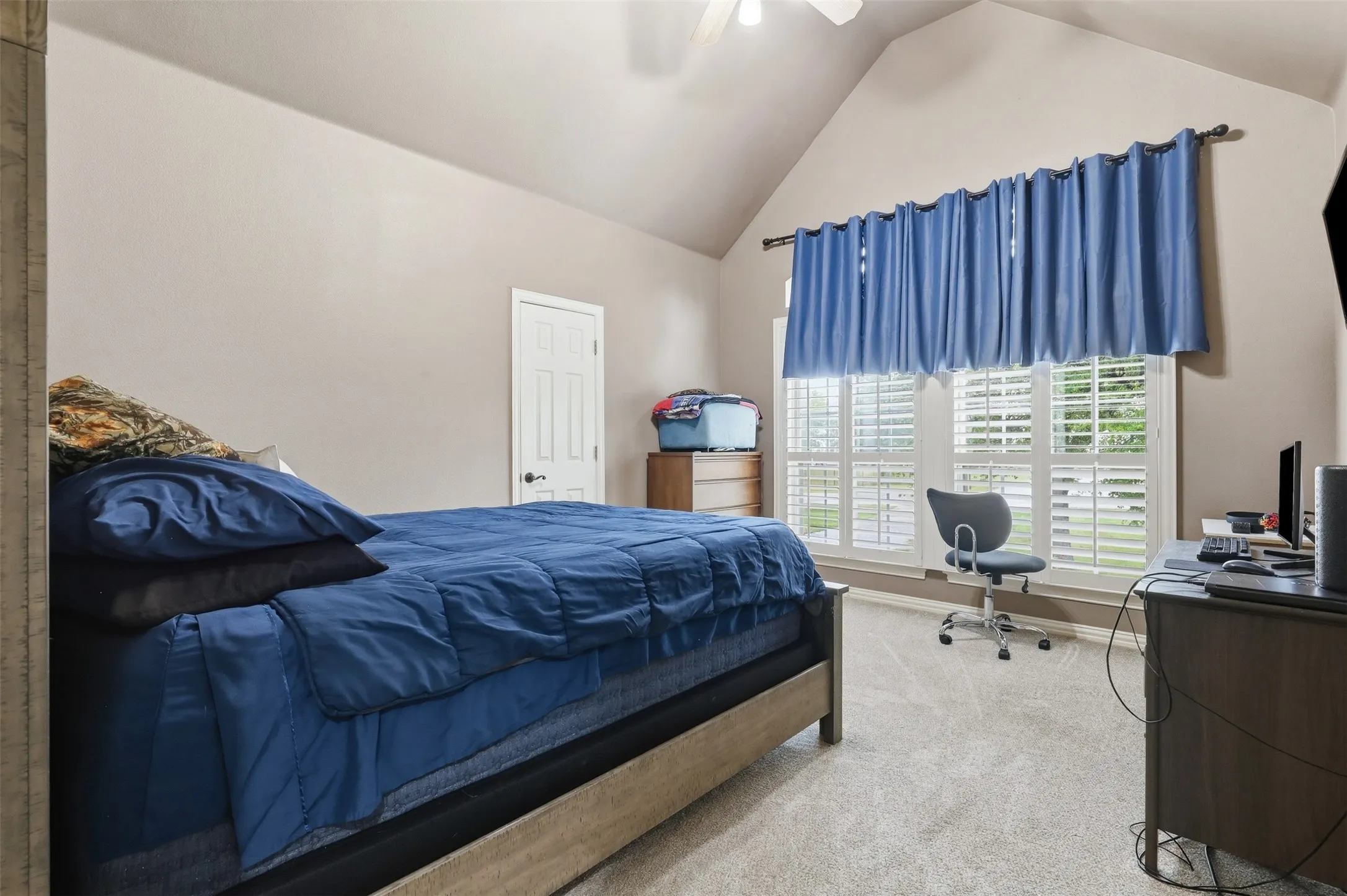 Single Family Residence For Sale in Parker County , 351 Cattlebaron Parc Drive, Fort Worth, Texas 76108, 5 Bedroom, 5 Bathroom, 5 Garage spaces, 4,075 Sqft, built in 1998, mls#21332417, Real Estate Agent in Fort Worth, Homes For Sale in Parker county, Homes For Sale in Fort Worth, Realtor in Fort Worth Texas, Real Estate Brokerage Independent Realty Texas, Luminita Cordes Realtor