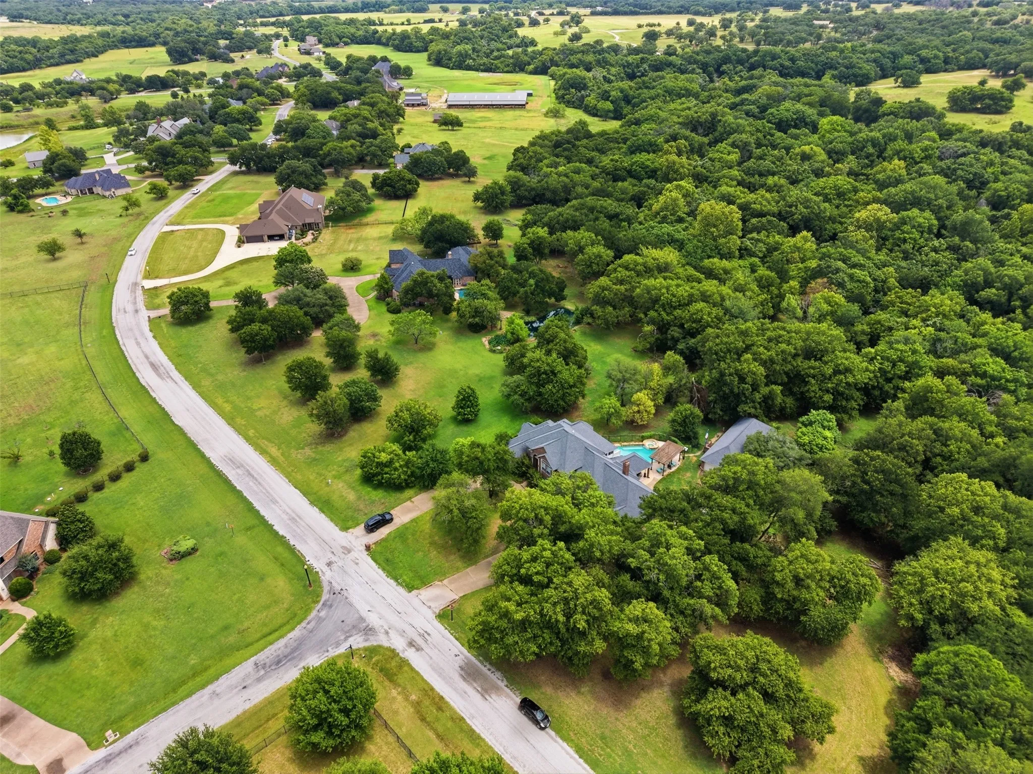 Single Family Residence For Sale in Parker County , 351 Cattlebaron Parc Drive, Fort Worth, Texas 76108, 5 Bedroom, 5 Bathroom, 5 Garage spaces, 4,075 Sqft, built in 1998, mls#21332417, Real Estate Agent in Fort Worth, Homes For Sale in Parker county, Homes For Sale in Fort Worth, Realtor in Fort Worth Texas, Real Estate Brokerage Independent Realty Texas, Luminita Cordes Realtor