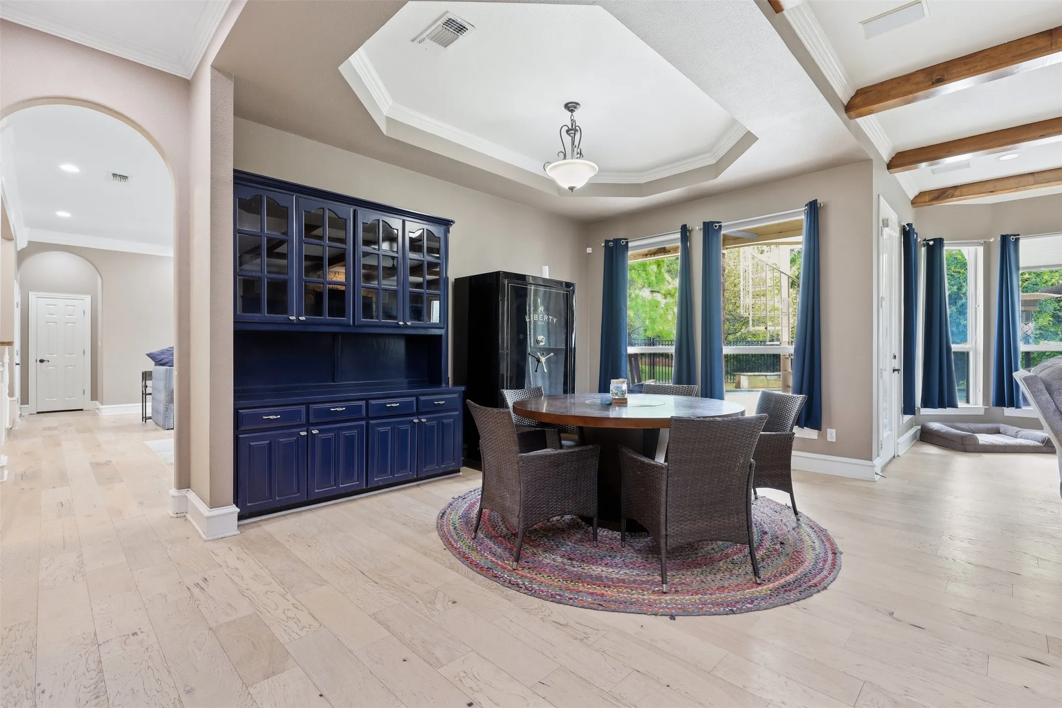 Single Family Residence For Sale in Parker County , 351 Cattlebaron Parc Drive, Fort Worth, Texas 76108, 5 Bedroom, 5 Bathroom, 5 Garage spaces, 4,075 Sqft, built in 1998, mls#21332417, Real Estate Agent in Fort Worth, Homes For Sale in Parker county, Homes For Sale in Fort Worth, Realtor in Fort Worth Texas, Real Estate Brokerage Independent Realty Texas, Luminita Cordes Realtor