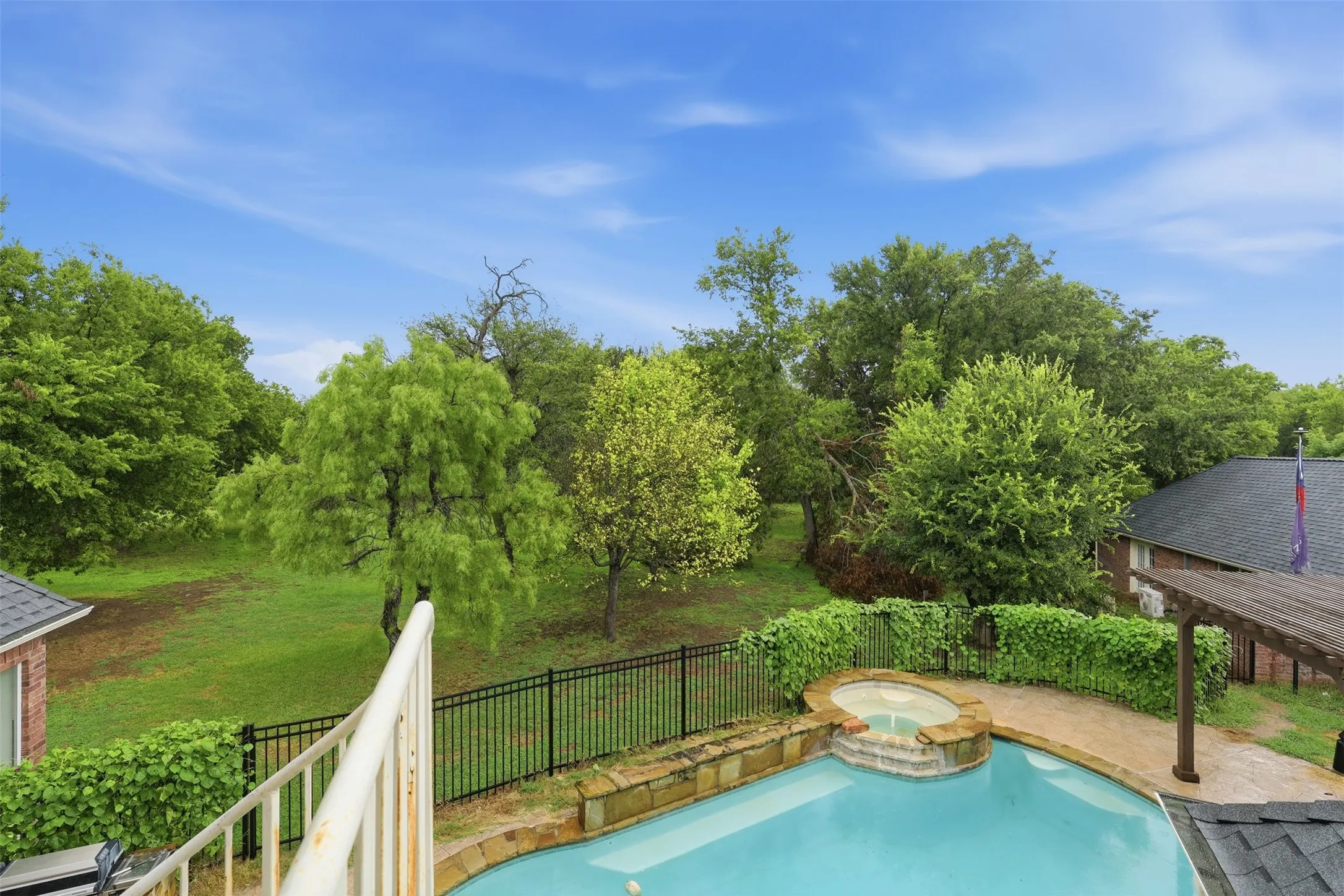 Single Family Residence For Sale in Parker County , 351 Cattlebaron Parc Drive, Fort Worth, Texas 76108, 5 Bedroom, 5 Bathroom, 5 Garage spaces, 4,075 Sqft, built in 1998, mls#21332417, Real Estate Agent in Fort Worth, Homes For Sale in Parker county, Homes For Sale in Fort Worth, Realtor in Fort Worth Texas, Real Estate Brokerage Independent Realty Texas, Luminita Cordes Realtor