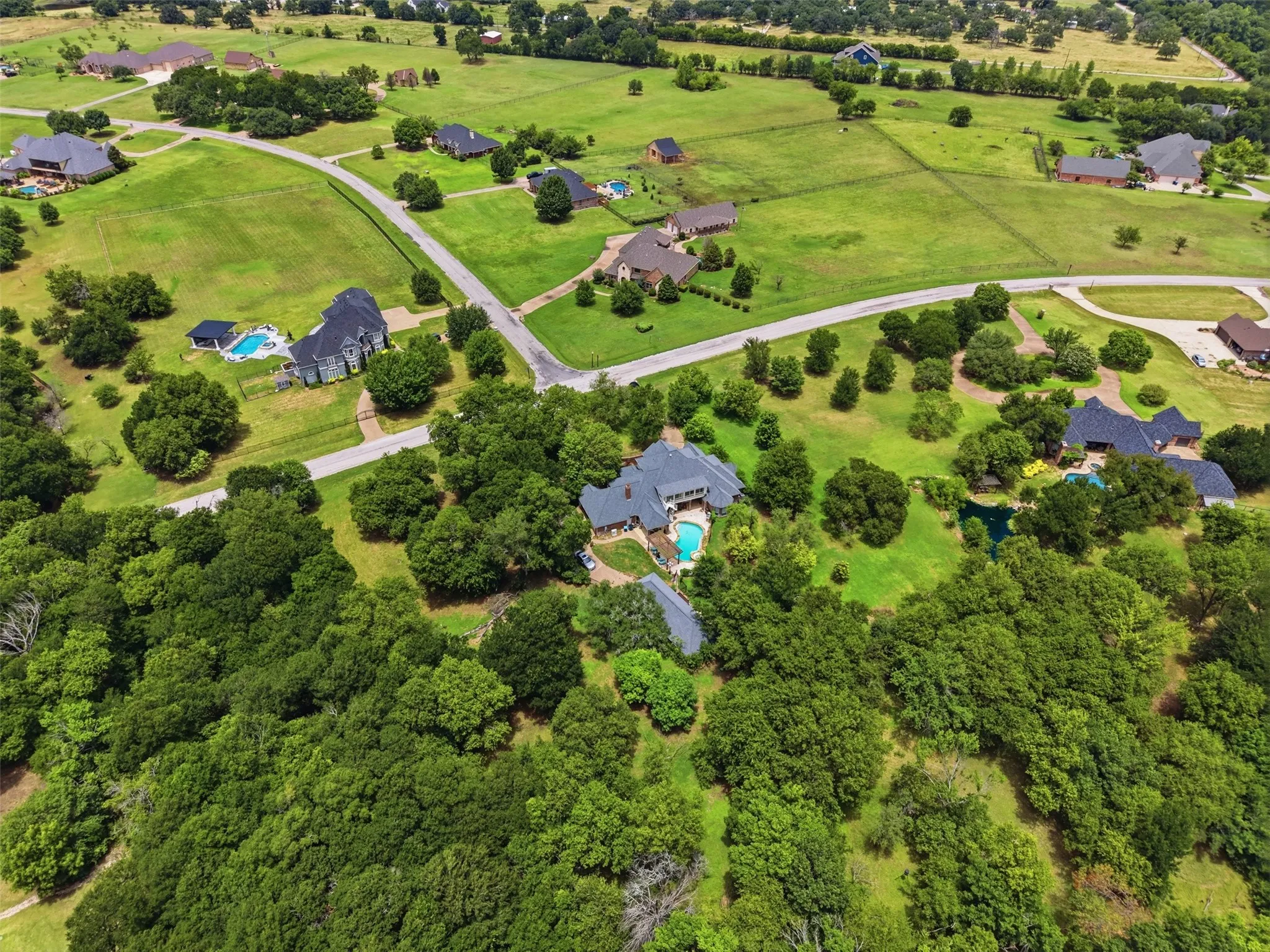 Single Family Residence For Sale in Parker County , 351 Cattlebaron Parc Drive, Fort Worth, Texas 76108, 5 Bedroom, 5 Bathroom, 5 Garage spaces, 4,075 Sqft, built in 1998, mls#21332417, Real Estate Agent in Fort Worth, Homes For Sale in Parker county, Homes For Sale in Fort Worth, Realtor in Fort Worth Texas, Real Estate Brokerage Independent Realty Texas, Luminita Cordes Realtor