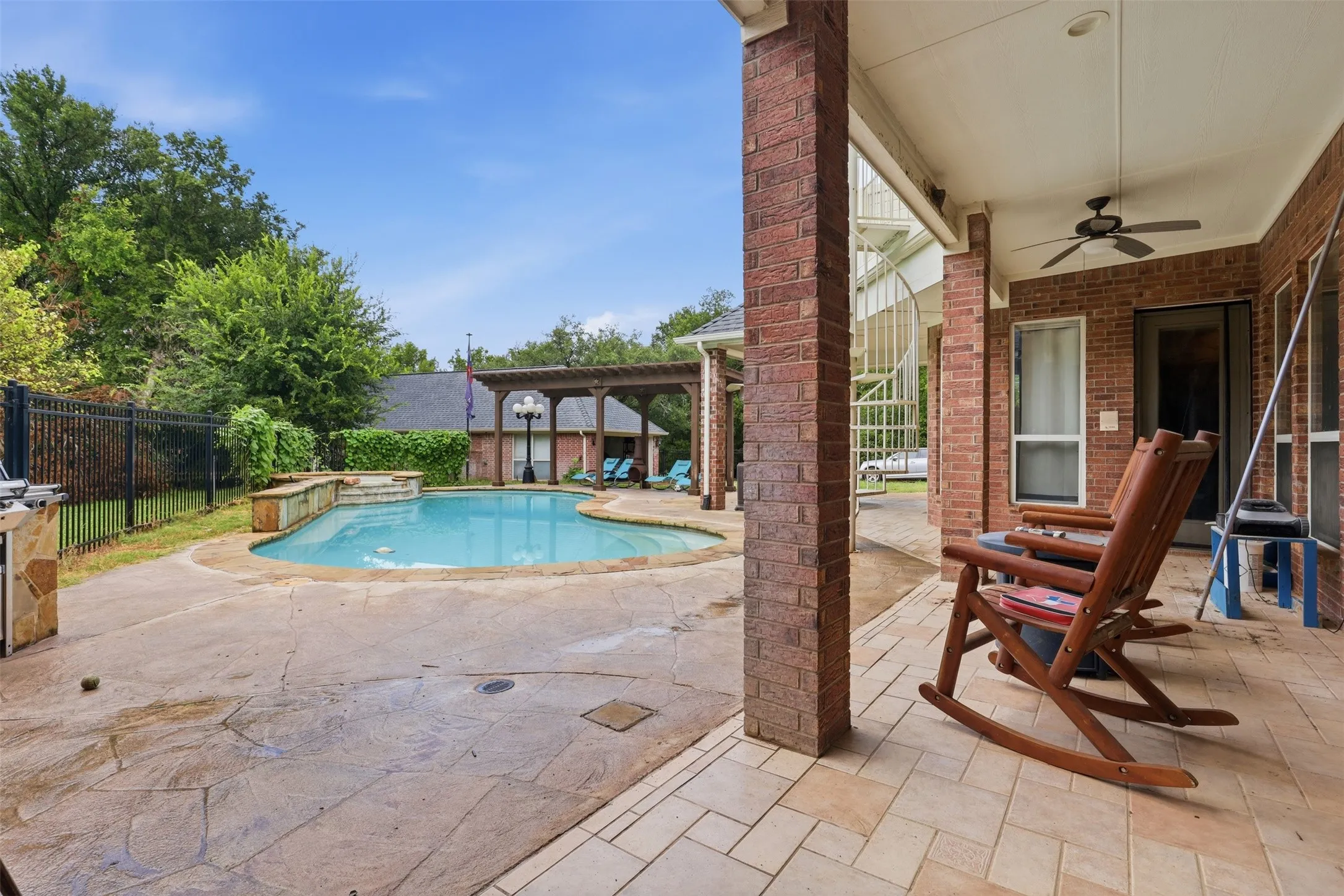 Single Family Residence For Sale in Parker County , 351 Cattlebaron Parc Drive, Fort Worth, Texas 76108, 5 Bedroom, 5 Bathroom, 5 Garage spaces, 4,075 Sqft, built in 1998, mls#21332417, Real Estate Agent in Fort Worth, Homes For Sale in Parker county, Homes For Sale in Fort Worth, Realtor in Fort Worth Texas, Real Estate Brokerage Independent Realty Texas, Luminita Cordes Realtor