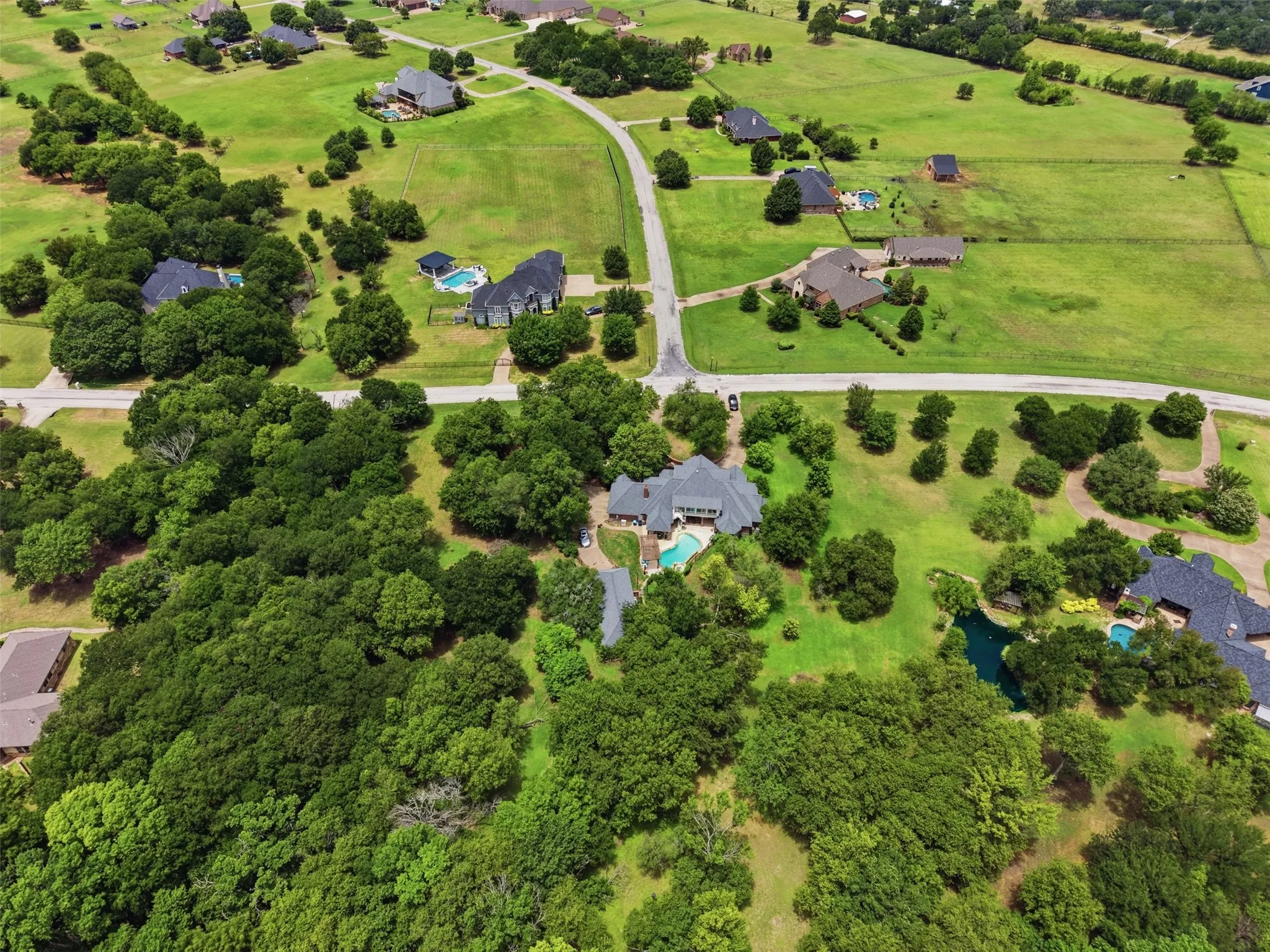 Single Family Residence For Sale in Parker County , 351 Cattlebaron Parc Drive, Fort Worth, Texas 76108, 5 Bedroom, 5 Bathroom, 5 Garage spaces, 4,075 Sqft, built in 1998, mls#21332417, Real Estate Agent in Fort Worth, Homes For Sale in Parker county, Homes For Sale in Fort Worth, Realtor in Fort Worth Texas, Real Estate Brokerage Independent Realty Texas, Luminita Cordes Realtor