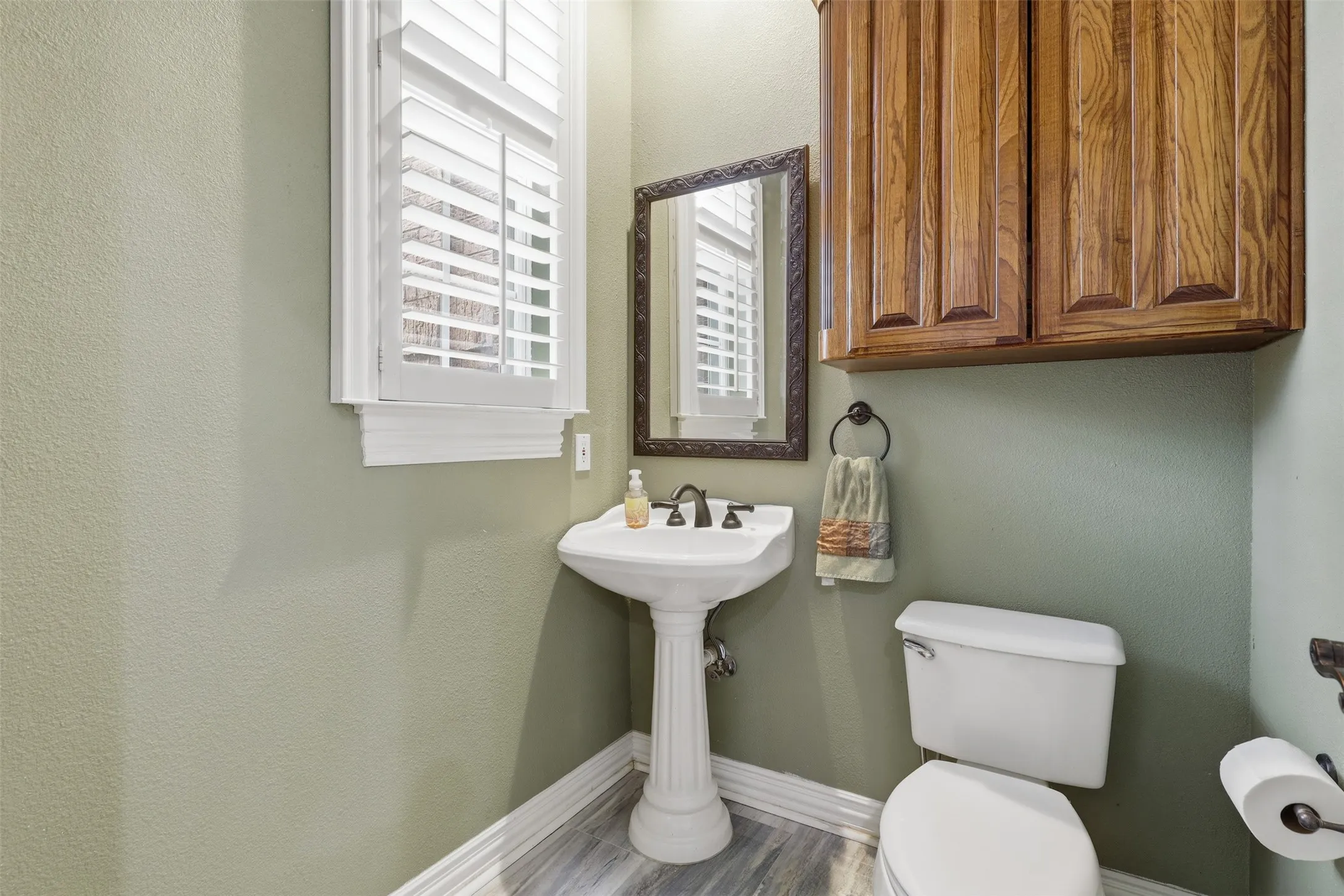Single Family Residence For Sale in Parker County , 351 Cattlebaron Parc Drive, Fort Worth, Texas 76108, 5 Bedroom, 5 Bathroom, 5 Garage spaces, 4,075 Sqft, built in 1998, mls#21332417, Real Estate Agent in Fort Worth, Homes For Sale in Parker county, Homes For Sale in Fort Worth, Realtor in Fort Worth Texas, Real Estate Brokerage Independent Realty Texas, Luminita Cordes Realtor