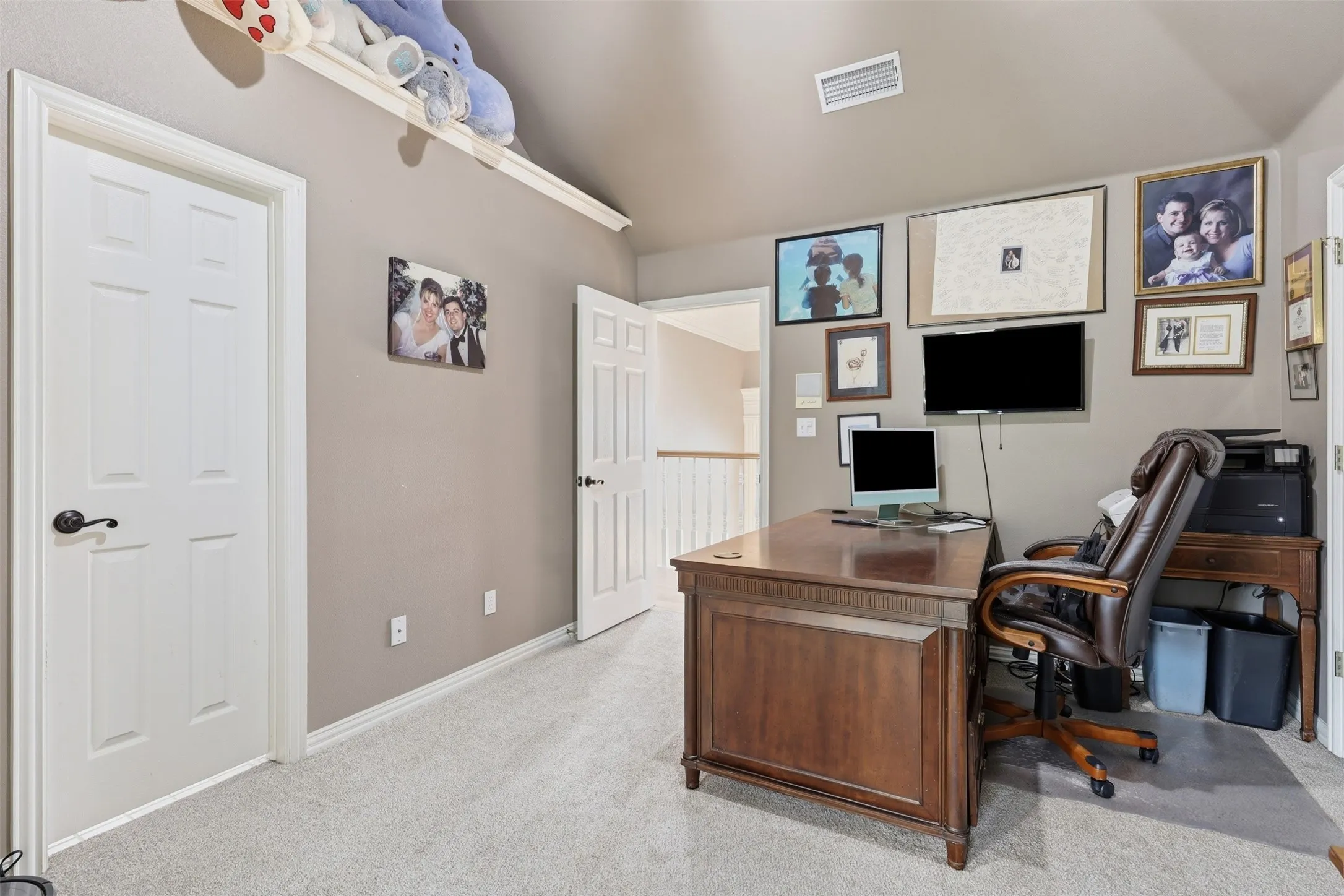 Single Family Residence For Sale in Parker County , 351 Cattlebaron Parc Drive, Fort Worth, Texas 76108, 5 Bedroom, 5 Bathroom, 5 Garage spaces, 4,075 Sqft, built in 1998, mls#21332417, Real Estate Agent in Fort Worth, Homes For Sale in Parker county, Homes For Sale in Fort Worth, Realtor in Fort Worth Texas, Real Estate Brokerage Independent Realty Texas, Luminita Cordes Realtor