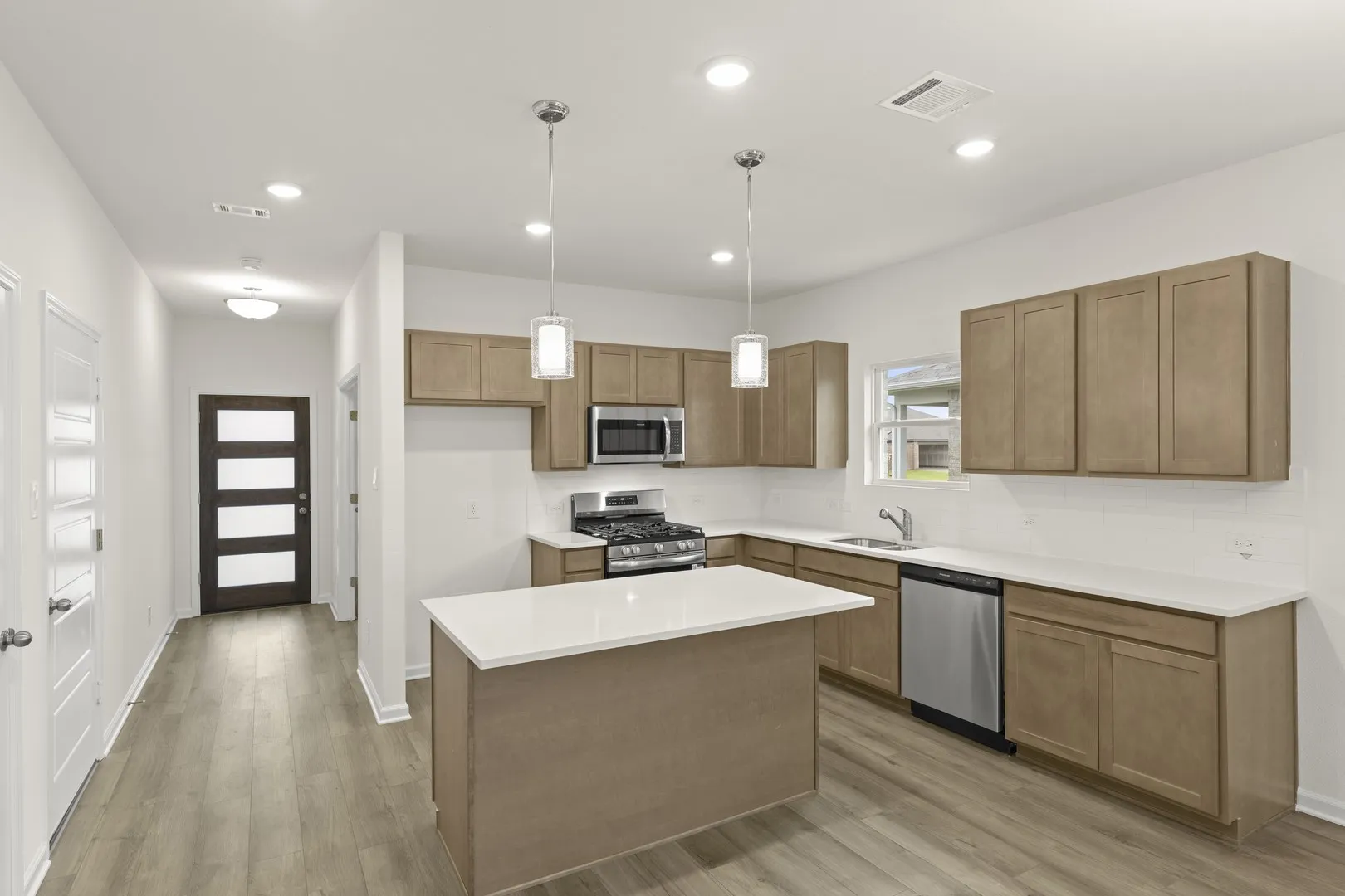 06. 3805 Buckhead - Kitchen (2)