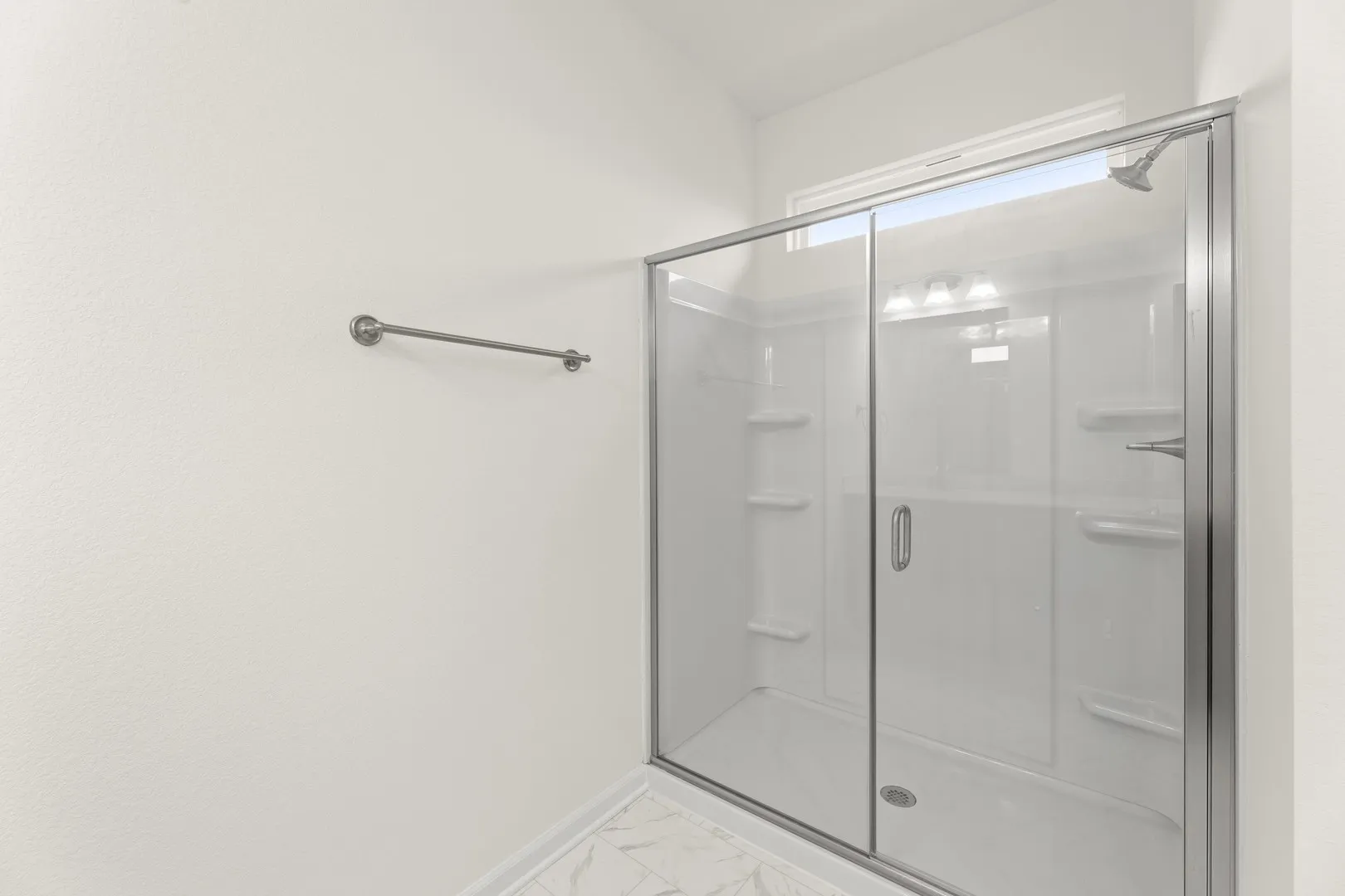 22. 3805 Buckhead - Bath (3)