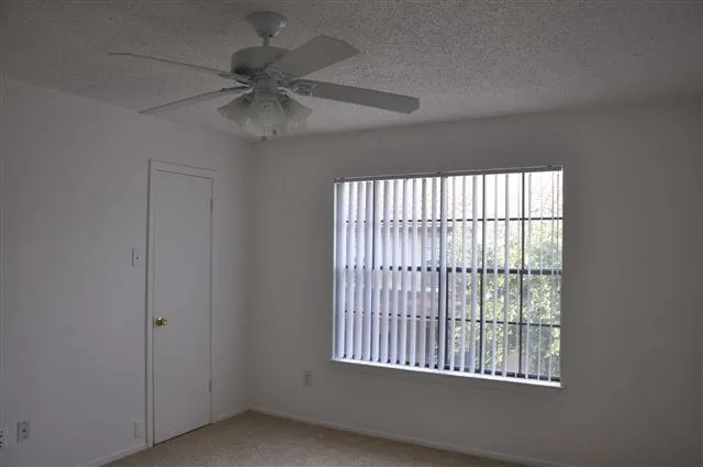 Condominium For Rent in Dallas County , 5630 Spring Valley Road 17d, Dallas, Texas 75254, 2 Bedroom, 3 Bathroom, 1 Garage spaces, 1,168 Sqft, built in 1982, mls#21334831, Real Estate Agent in Dallas, Homes For Rent in Dallas county, Homes For Rent in Dallas, Realtor in Dallas Texas, Real Estate Brokerage Independent Realty Texas, Luminita Cordes Realtor