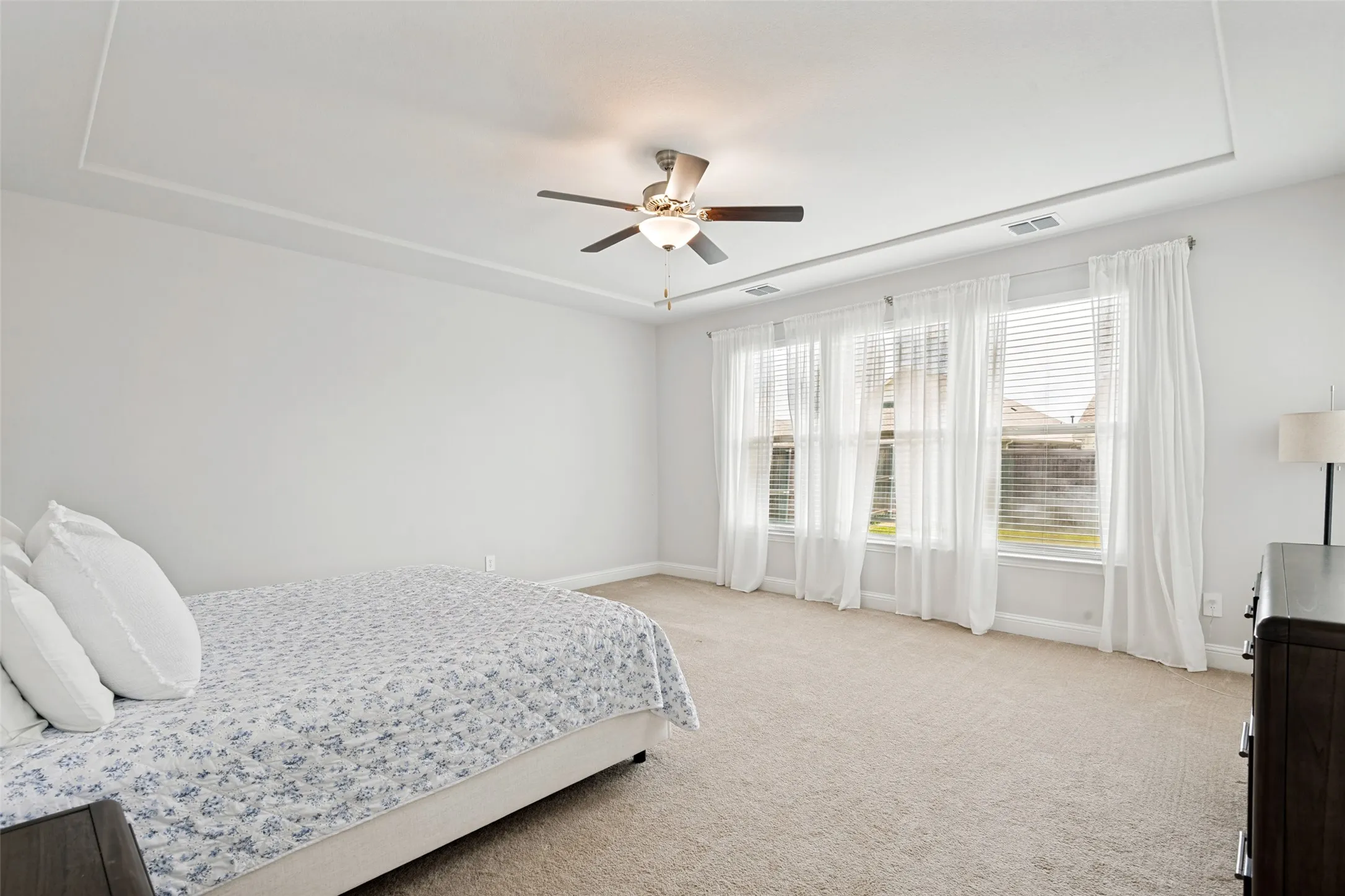 Single Family Residence For Sale in Kaufman County , 1109 Almond Drive, Forney, Texas 75126, 4 Bedroom, 3 Bathroom, 2 Garage spaces, 3,508 Sqft, built in 2022, mls#21332760, Real Estate Agent in Forney, Homes For Sale in Kaufman county, Homes For Sale in Forney, Realtor in Forney Texas, Real Estate Brokerage Independent Realty Texas, Luminita Cordes Realtor