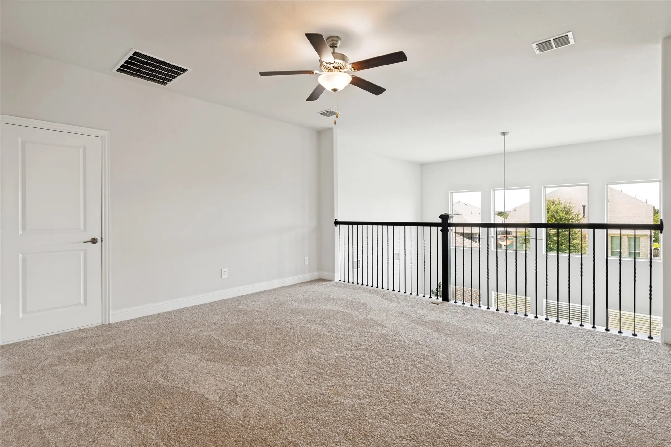 Single Family Residence For Sale in Kaufman County , 1109 Almond Drive, Forney, Texas 75126, 4 Bedroom, 3 Bathroom, 2 Garage spaces, 3,508 Sqft, built in 2022, mls#21332760, Real Estate Agent in Forney, Homes For Sale in Kaufman county, Homes For Sale in Forney, Realtor in Forney Texas, Real Estate Brokerage Independent Realty Texas, Luminita Cordes Realtor