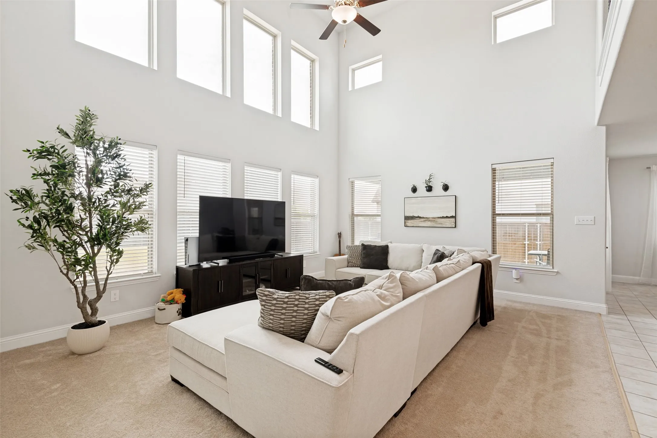 Single Family Residence For Sale in Kaufman County , 1109 Almond Drive, Forney, Texas 75126, 4 Bedroom, 3 Bathroom, 2 Garage spaces, 3,508 Sqft, built in 2022, mls#21332760, Real Estate Agent in Forney, Homes For Sale in Kaufman county, Homes For Sale in Forney, Realtor in Forney Texas, Real Estate Brokerage Independent Realty Texas, Luminita Cordes Realtor