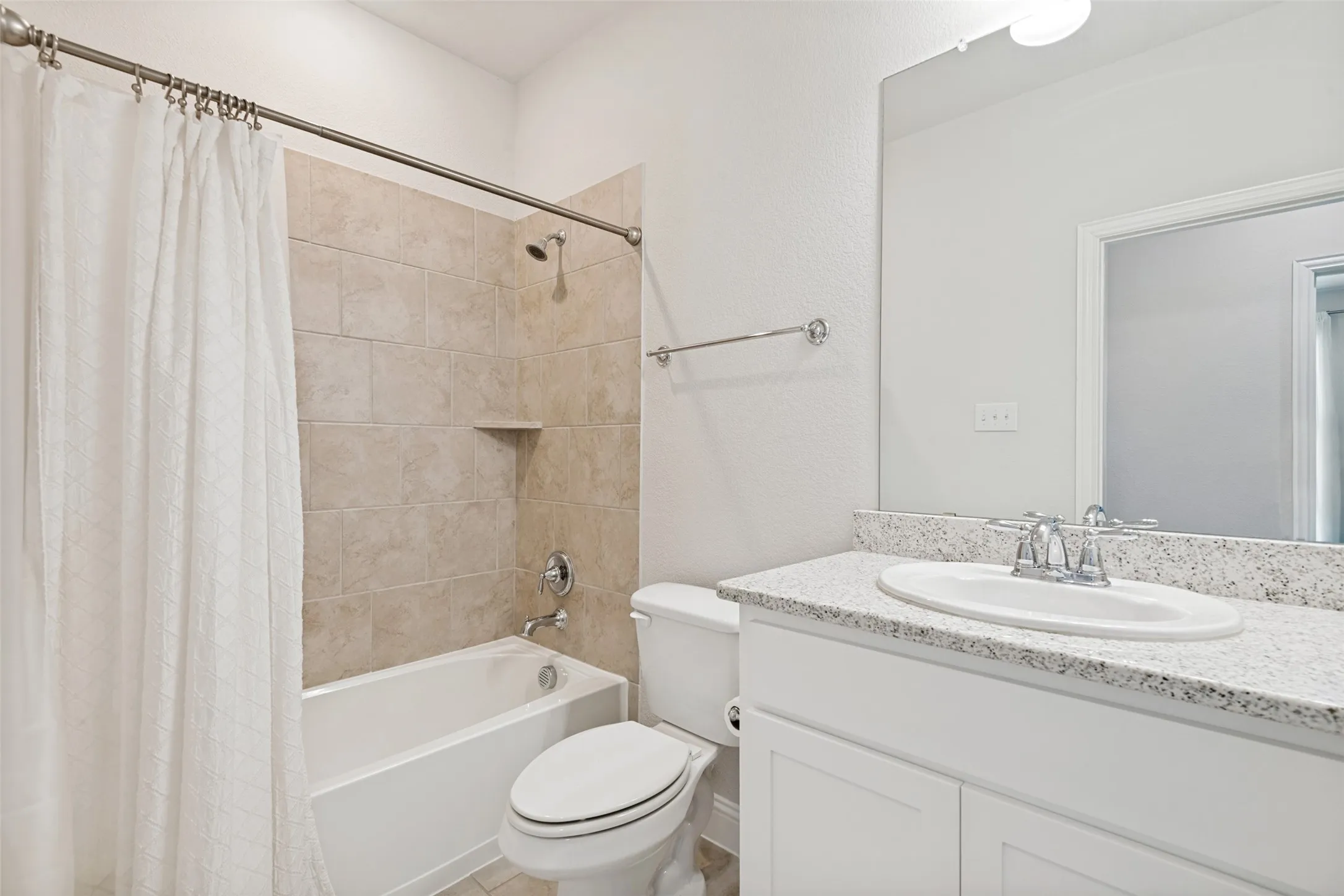 Single Family Residence For Sale in Kaufman County , 1109 Almond Drive, Forney, Texas 75126, 4 Bedroom, 3 Bathroom, 2 Garage spaces, 3,508 Sqft, built in 2022, mls#21332760, Real Estate Agent in Forney, Homes For Sale in Kaufman county, Homes For Sale in Forney, Realtor in Forney Texas, Real Estate Brokerage Independent Realty Texas, Luminita Cordes Realtor