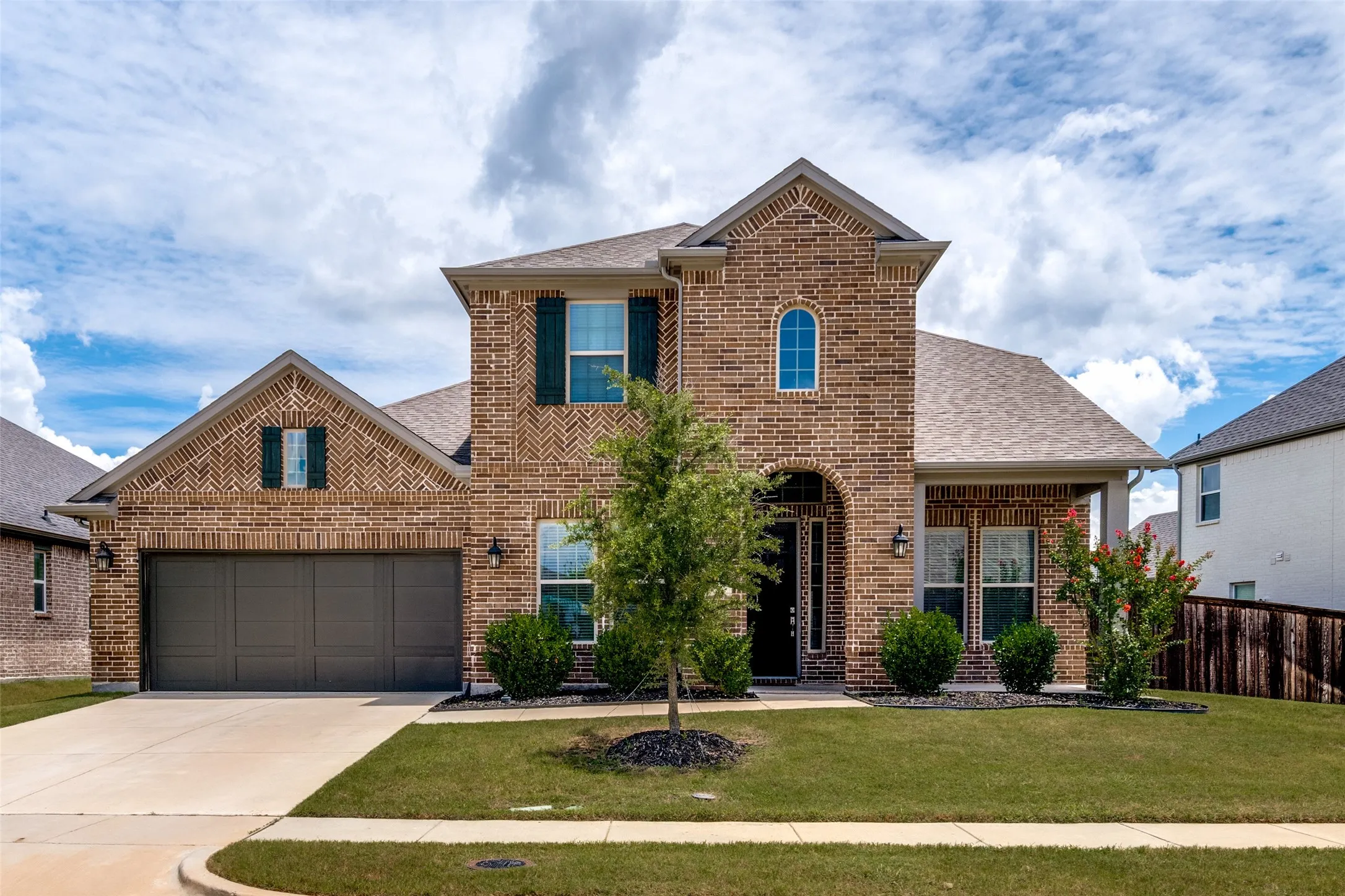 Single Family Residence For Sale in Kaufman County , 1109 Almond Drive, Forney, Texas 75126, 4 Bedroom, 3 Bathroom, 2 Garage spaces, 3,508 Sqft, built in 2022, mls#21332760, Real Estate Agent in Forney, Homes For Sale in Kaufman county, Homes For Sale in Forney, Realtor in Forney Texas, Real Estate Brokerage Independent Realty Texas, Luminita Cordes Realtor