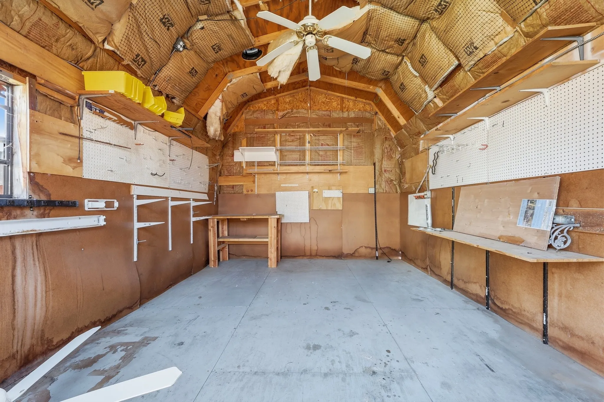 Single Family Residence For Sale in Dallas County , 1718 Creek Valley Road, Mesquite, Texas 75181, 4 Bedroom, 2 Bathroom, 2 Garage spaces, 2,115 Sqft, built in 1996, mls#21334468, Real Estate Agent in Mesquite, Homes For Sale in Dallas county, Homes For Sale in Mesquite, Realtor in Mesquite Texas, Real Estate Brokerage Independent Realty Texas, Luminita Cordes Realtor