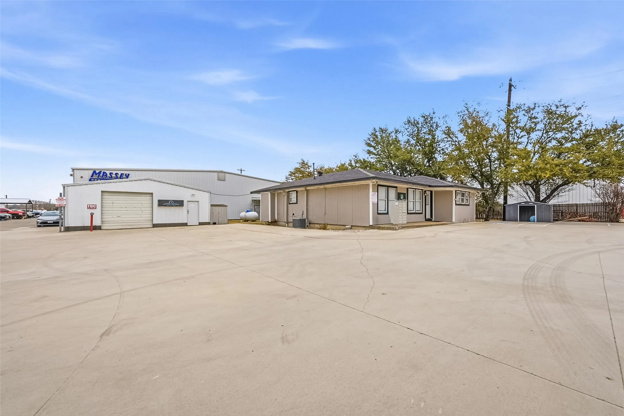 Office For Rent in Denton County , 1927 Old Witt Road, Little Elm, Texas 75036, 0, 0, Garage spaces, 0 Sqft, built in 2002, Price $4,000, mls#21324560, Real Estate Agent in Little Elm, Homes For Rent in Denton county, Homes For Rent in Little Elm, Realtor in Little Elm Texas, Real Estate Brokerage Independent Realty Texas, Luminita Cordes Realtor