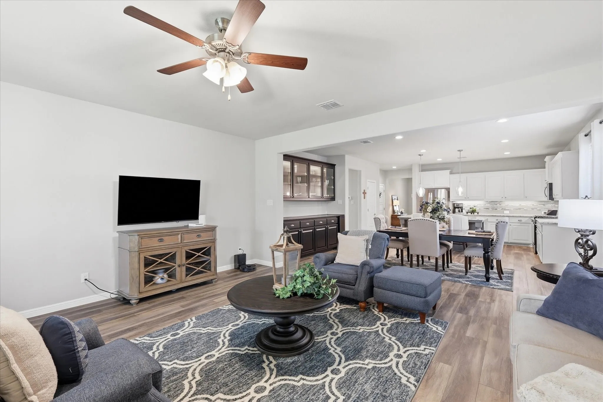 Single Family Residence For Sale in Denton County , 2424 Rooster Lane, Northlake, Texas 76247, 3 Bedroom, 2 Bathroom, 2 Garage spaces, 2,207 Sqft, built in 2019, mls#21328089, Real Estate Agent in Northlake, Homes For Sale in Denton county, Homes For Sale in Northlake, Realtor in Northlake Texas, Real Estate Brokerage Independent Realty Texas, Luminita Cordes Realtor