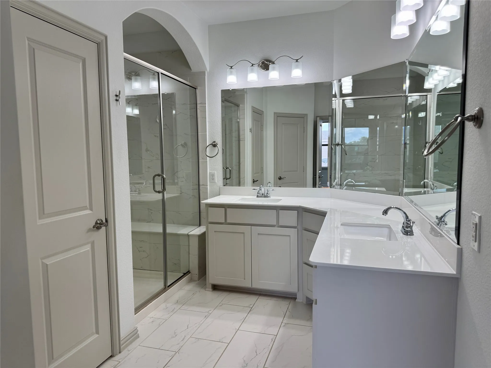 Townhouse For Rent in Collin County , 6285 Davison Way, Mc Kinney, Texas 75070, 2 Bedroom, 3 Bathroom, 2 Garage spaces, 1,527 Sqft, built in 2016, mls#21334835, Real Estate Agent in Mc Kinney, Homes For Rent in Collin county, Homes For Rent in Mc Kinney, Realtor in Mc Kinney Texas, Real Estate Brokerage Independent Realty Texas, Luminita Cordes Realtor