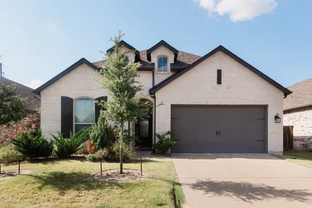 Single Family Residence For Sale in Kaufman County , 625 Claverton Lane, Forney, Texas 75126, 4 Bedroom, 3 Bathroom, 2 Garage spaces, 2,278 Sqft, built in 2021, Price $389,000, mls#21330389, Real Estate Agent in Forney, Homes For Sale in Kaufman county, Homes For Sale in Forney, Realtor in Forney Texas, Real Estate Brokerage Independent Realty Texas, Luminita Cordes Realtor