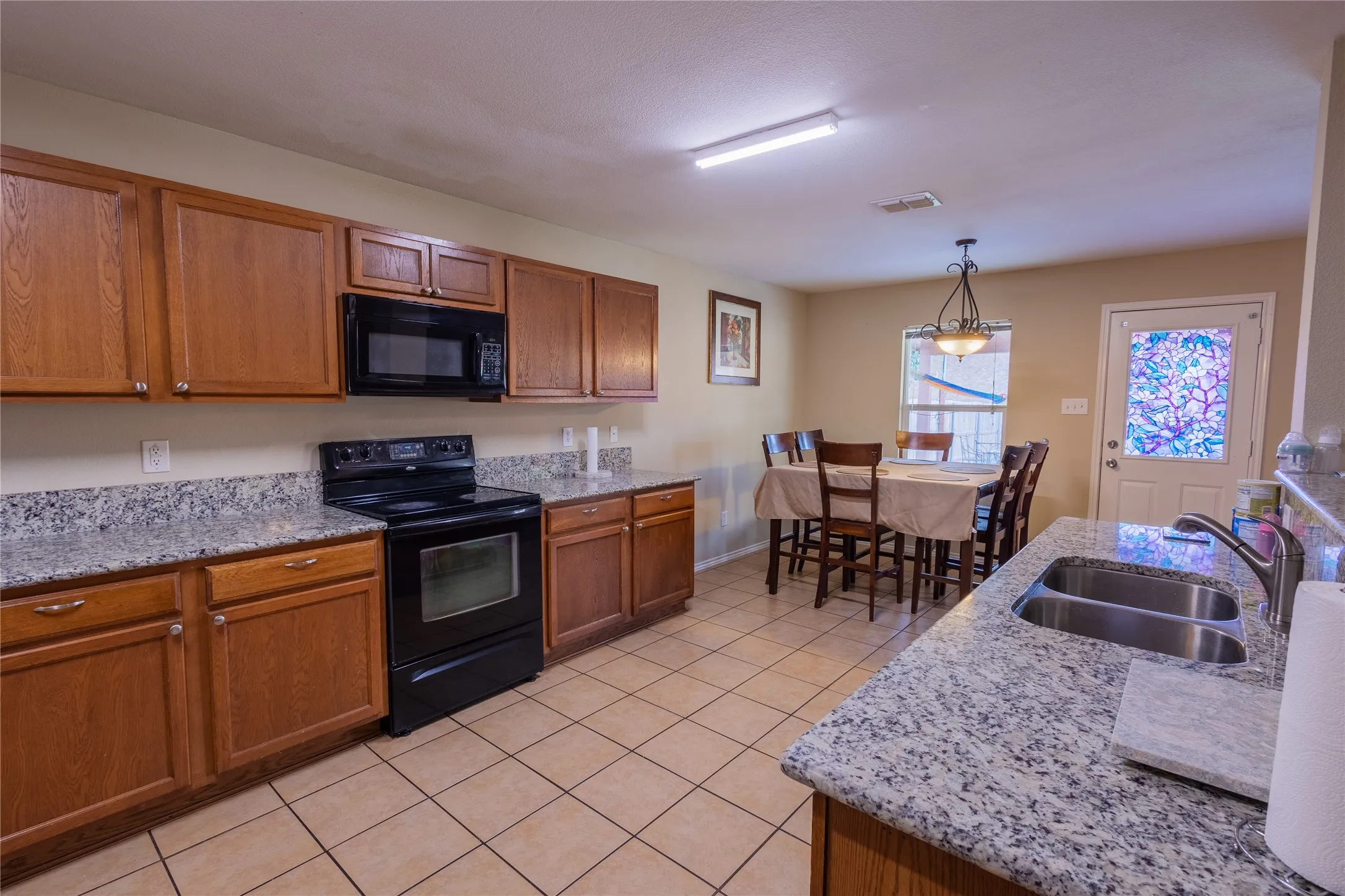 Single Family Residence For Sale in Denton County , 5718 Green Ivy Road, Denton, Texas 76210, 4 Bedroom, 3 Bathroom, 2 Garage spaces, 2,917 Sqft, built in 2006, Price $359,000, mls#21334671, Real Estate Agent in Denton, Homes For Sale in Denton county, Homes For Sale in Denton, Realtor in Denton Texas, Real Estate Brokerage Independent Realty Texas, Luminita Cordes Realtor