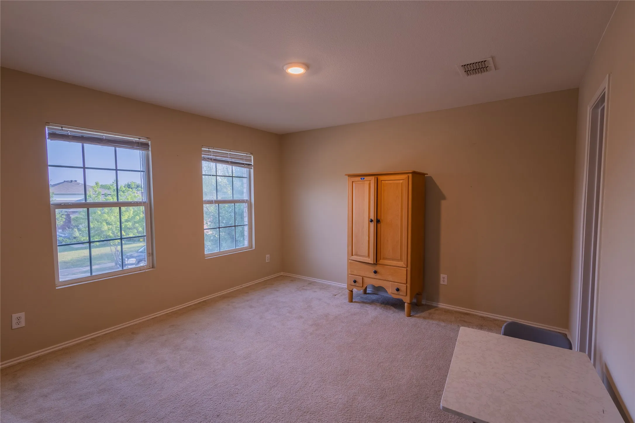 Single Family Residence For Sale in Denton County , 5718 Green Ivy Road, Denton, Texas 76210, 4 Bedroom, 3 Bathroom, 2 Garage spaces, 2,917 Sqft, built in 2006, Price $359,000, mls#21334671, Real Estate Agent in Denton, Homes For Sale in Denton county, Homes For Sale in Denton, Realtor in Denton Texas, Real Estate Brokerage Independent Realty Texas, Luminita Cordes Realtor