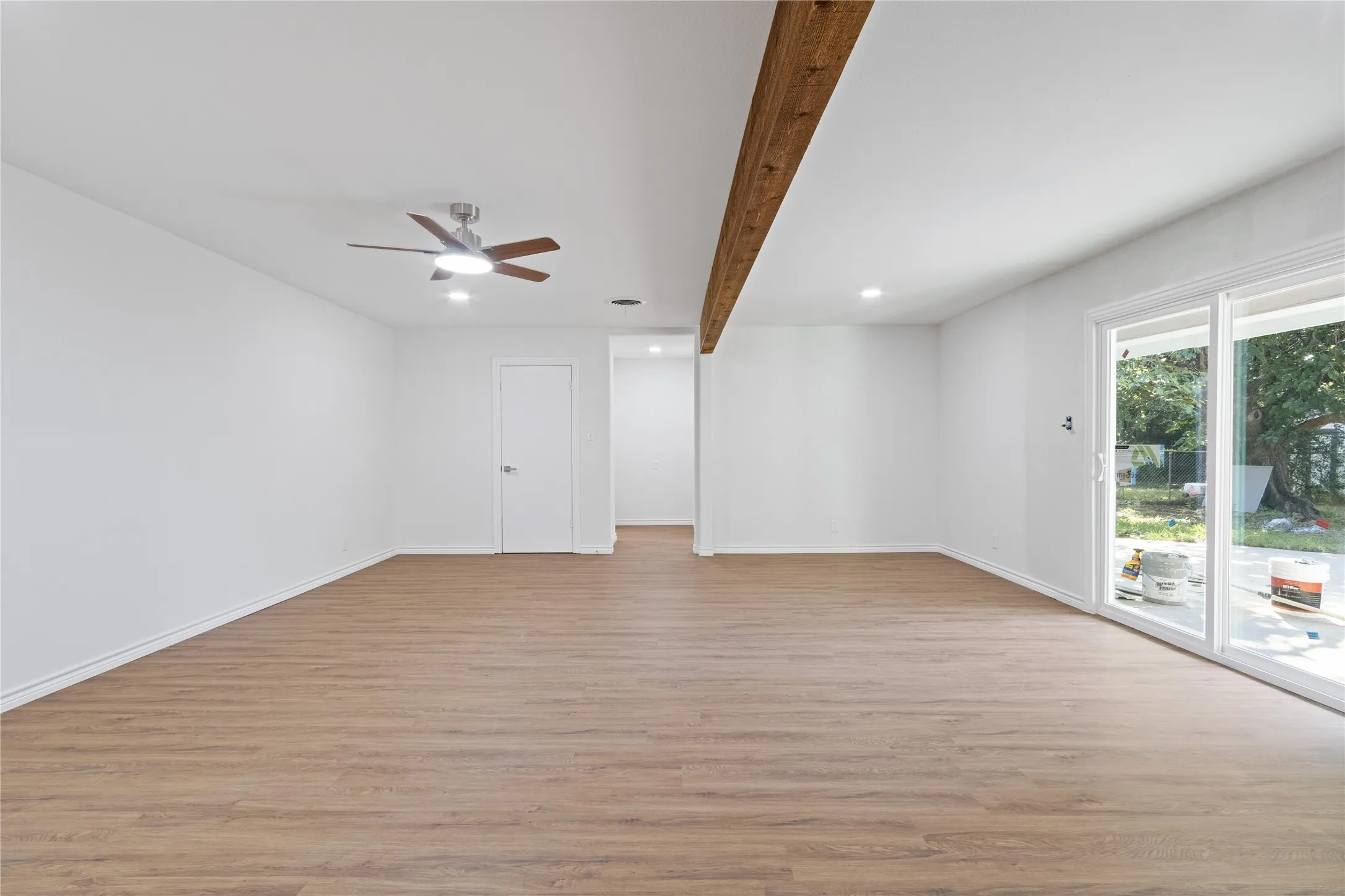 Single Family Residence For Sale in Tarrant County , 7800 Arnold Terrace, North Richland Hills, Texas 76180, 4 Bedroom, 2 Bathroom, 2 Garage spaces, 1,822 Sqft, built in 1958, mls#21334731, Real Estate Agent in North Richland Hills, Homes For Sale in Tarrant county, Homes For Sale in North Richland Hills, Realtor in North Richland Hills Texas, Real Estate Brokerage Independent Realty Texas, Luminita Cordes Realtor