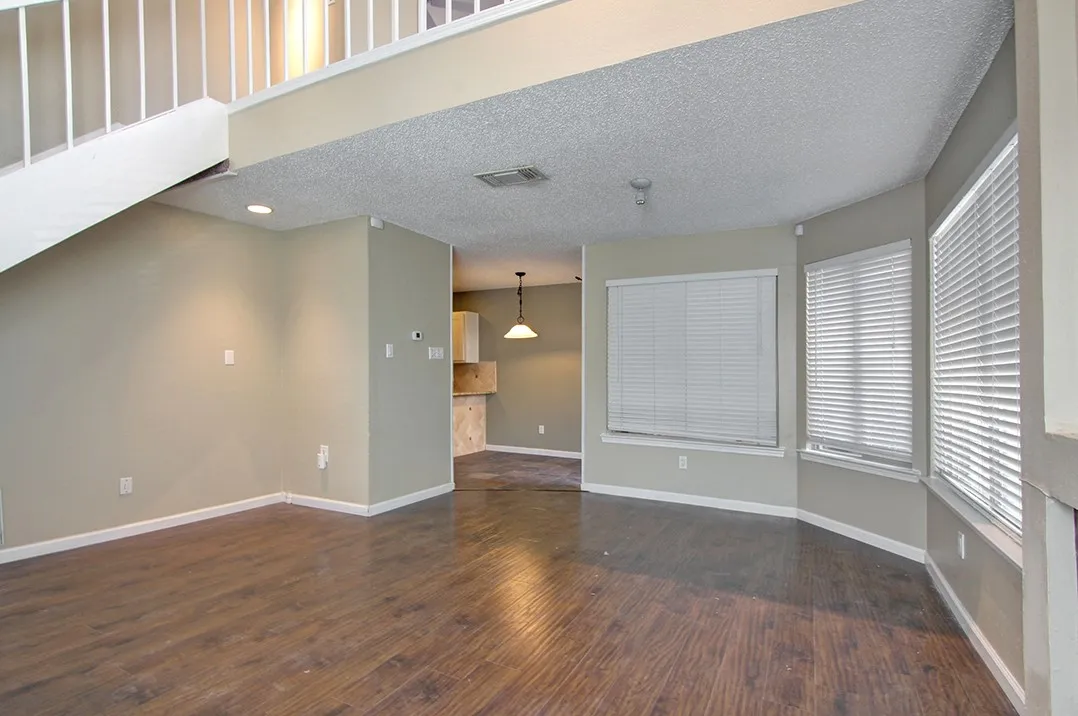 Condominium For Rent in Collin County , 4242 N Capistrano Drive 135, Dallas, Texas 75287, 2 Bedroom, 2 Bathroom, 1 Garage spaces, 1,337 Sqft, built in 1986, mls#21334250, Real Estate Agent in Dallas, Homes For Rent in Collin county, Homes For Rent in Dallas, Realtor in Dallas Texas, Real Estate Brokerage Independent Realty Texas, Luminita Cordes Realtor