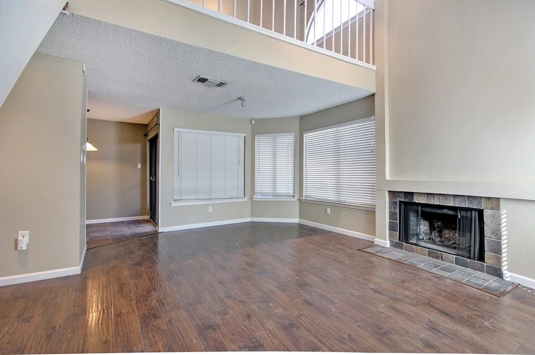 Condominium For Rent in Collin County , 4242 N Capistrano Drive 135, Dallas, Texas 75287, 2 Bedroom, 2 Bathroom, 1 Garage spaces, 1,337 Sqft, built in 1986, mls#21334250, Real Estate Agent in Dallas, Homes For Rent in Collin county, Homes For Rent in Dallas, Realtor in Dallas Texas, Real Estate Brokerage Independent Realty Texas, Luminita Cordes Realtor